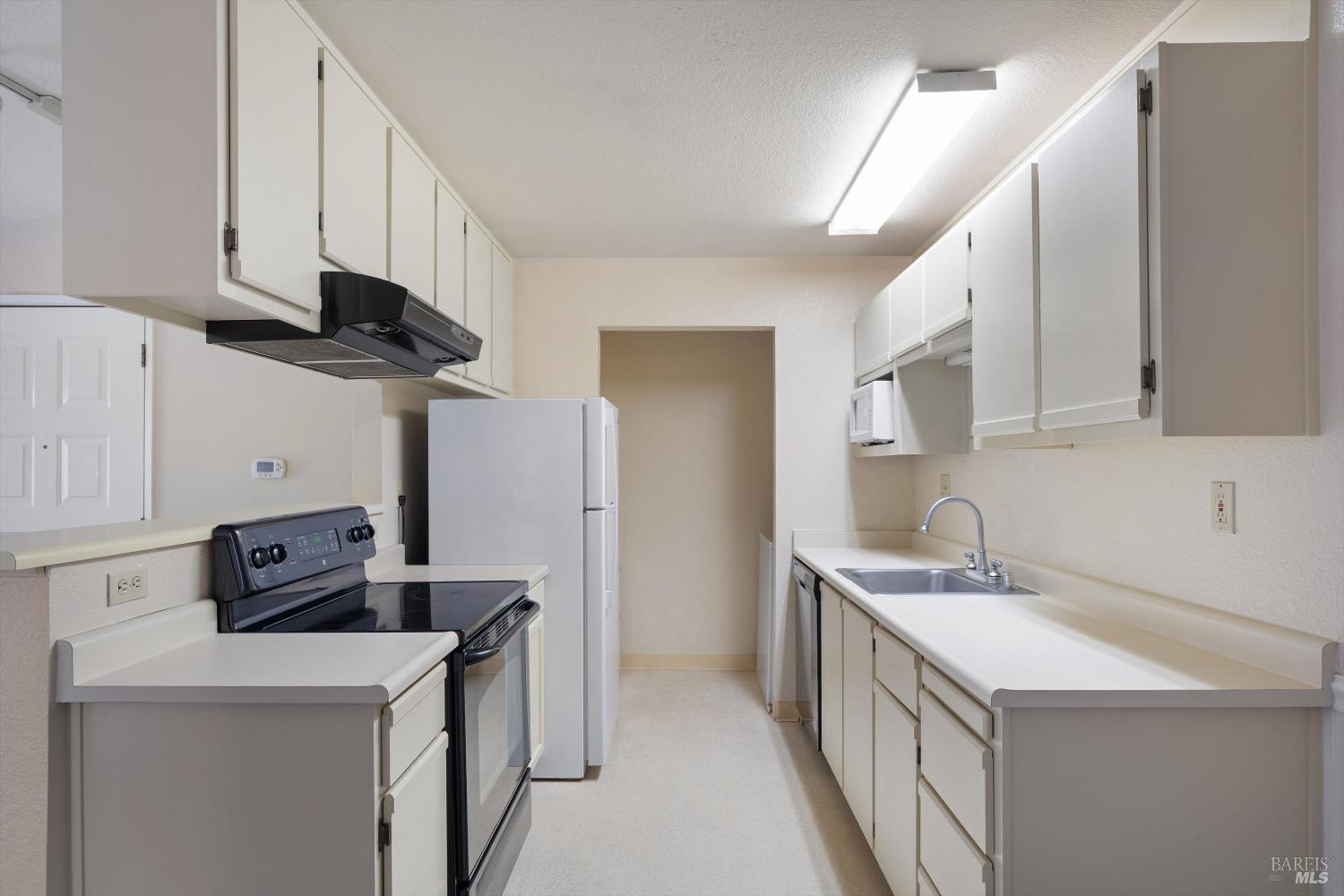 Detail Gallery Image 7 of 17 For 8201 Camino Colegio Unkn #120,  Rohnert Park,  CA 94928 - 2 Beds | 2 Baths