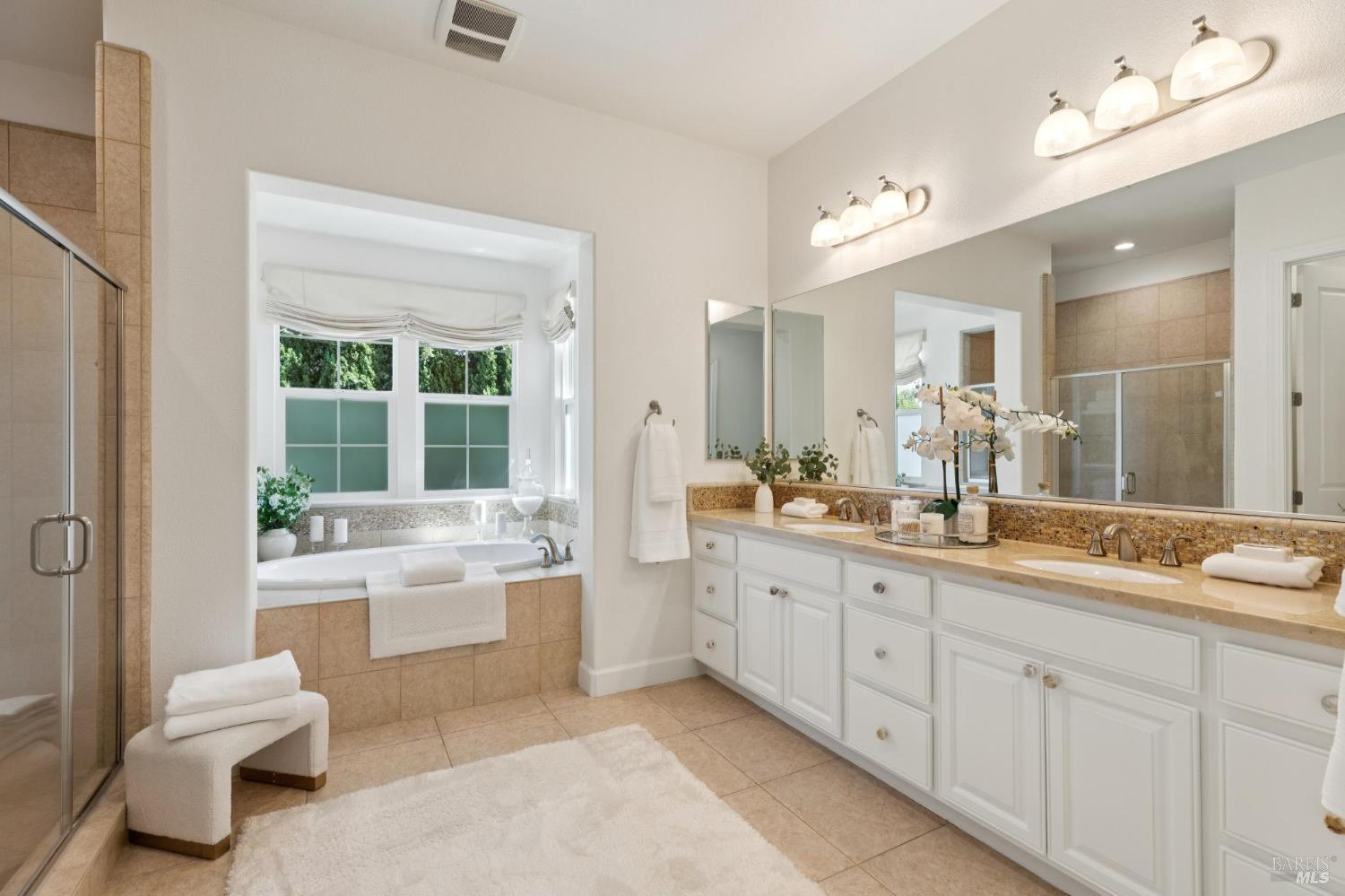 Detail Gallery Image 50 of 96 For 3747 Beartooth Ln, Napa,  CA 94558 - 4 Beds | 3 Baths