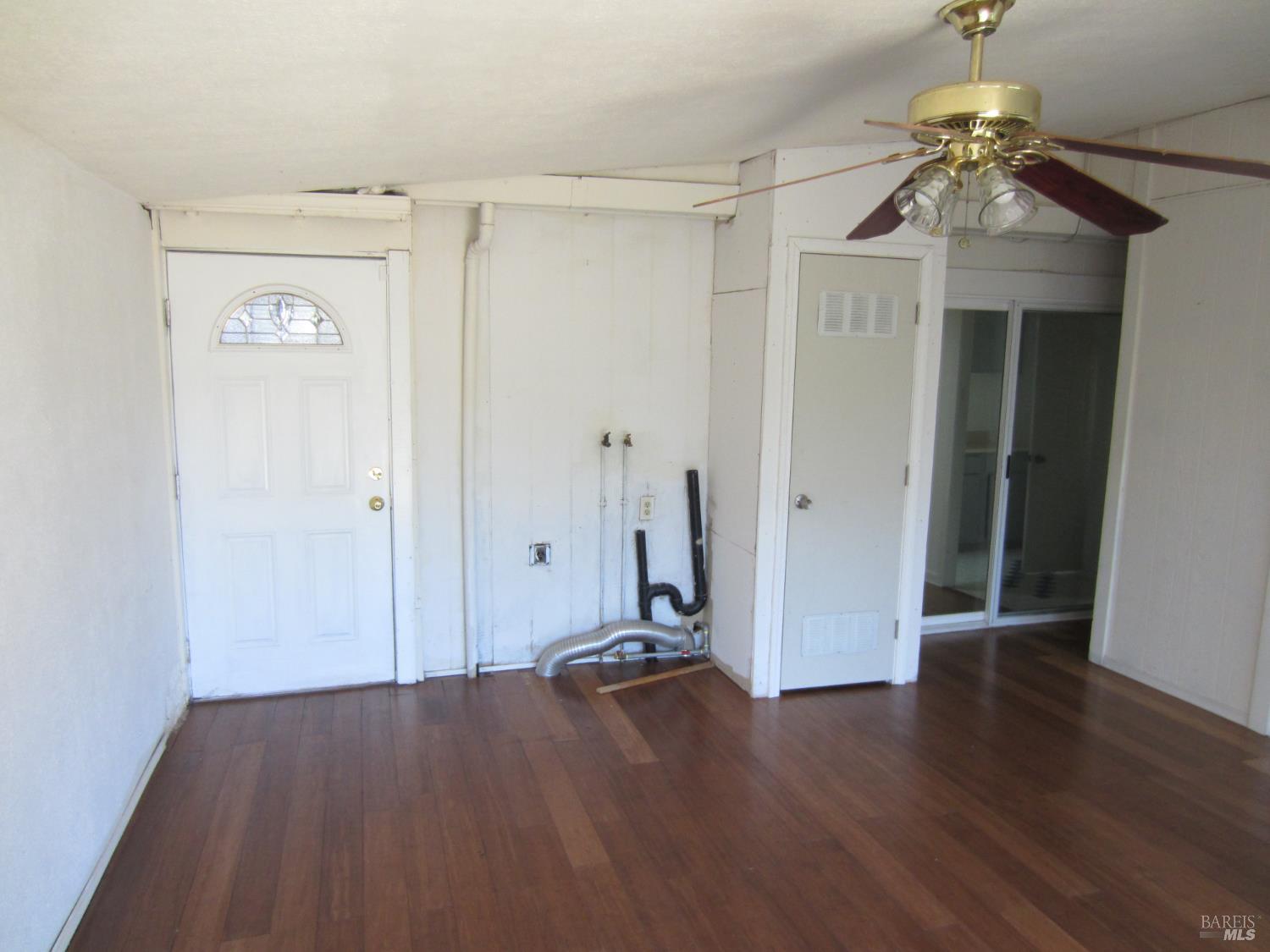 Detail Gallery Image 11 of 15 For 514 Montezuma St, Rio Vista,  CA 94571 - 2 Beds | 2 Baths