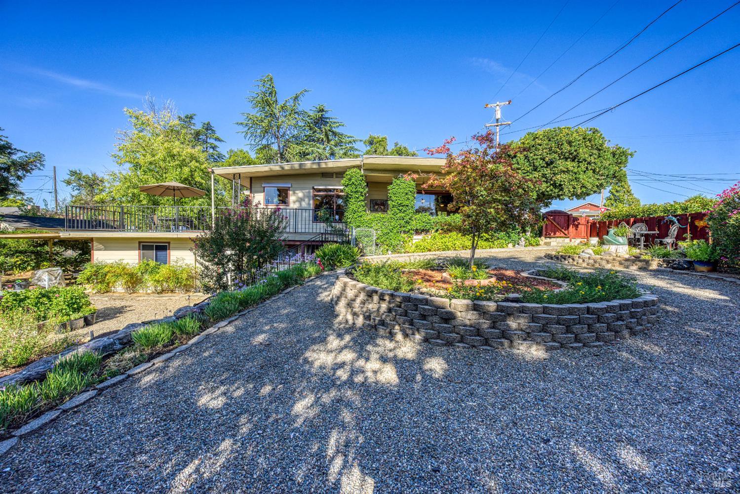 Detail Gallery Image 40 of 76 For 465 Hillcrest Dr, Lakeport,  CA 95453 - 3 Beds | 1/2 Baths