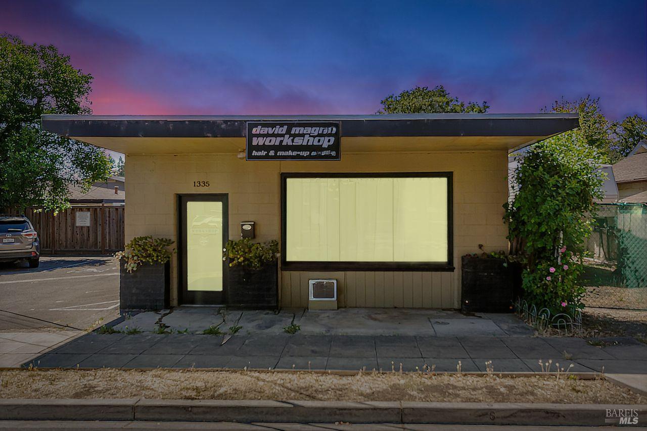 Detail Gallery Image 12 of 64 For 1335 D St, Napa,  CA 94559 - – Beds | – Baths