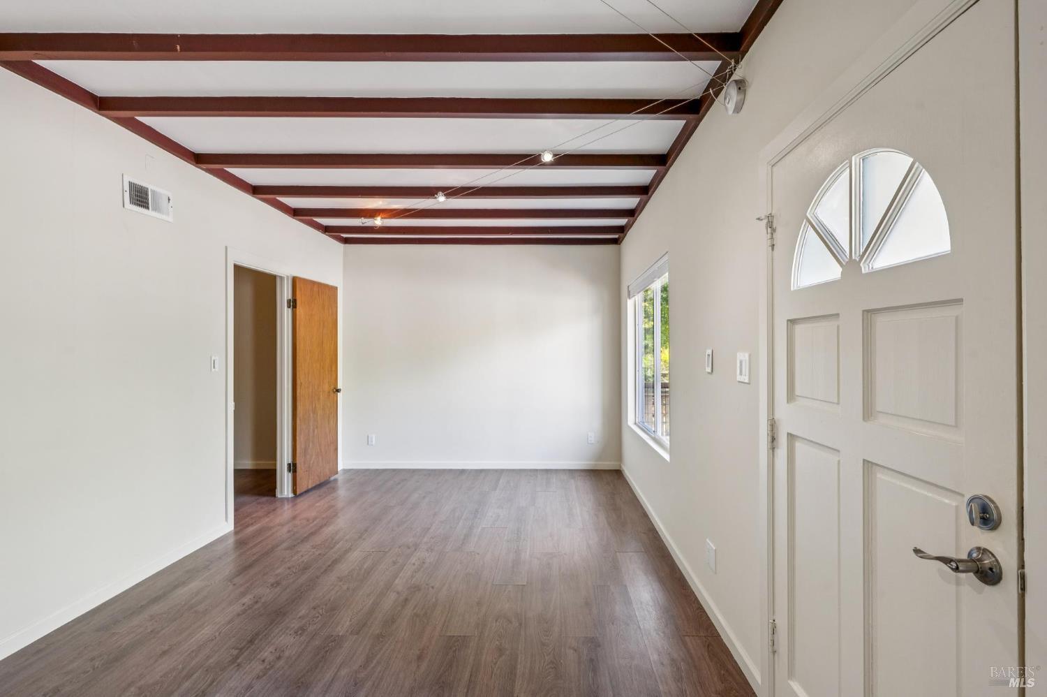 Detail Gallery Image 10 of 55 For 95 Dominga Ave, Fairfax,  CA 94930 - 2 Beds | 1 Baths