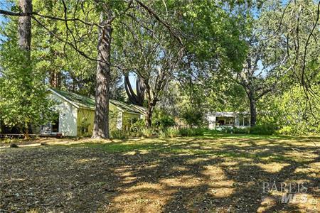 Detail Gallery Image 9 of 39 For 24019 Hilderbrand Dr, Middletown,  CA 95461 - 6 Beds | 5/1 Baths