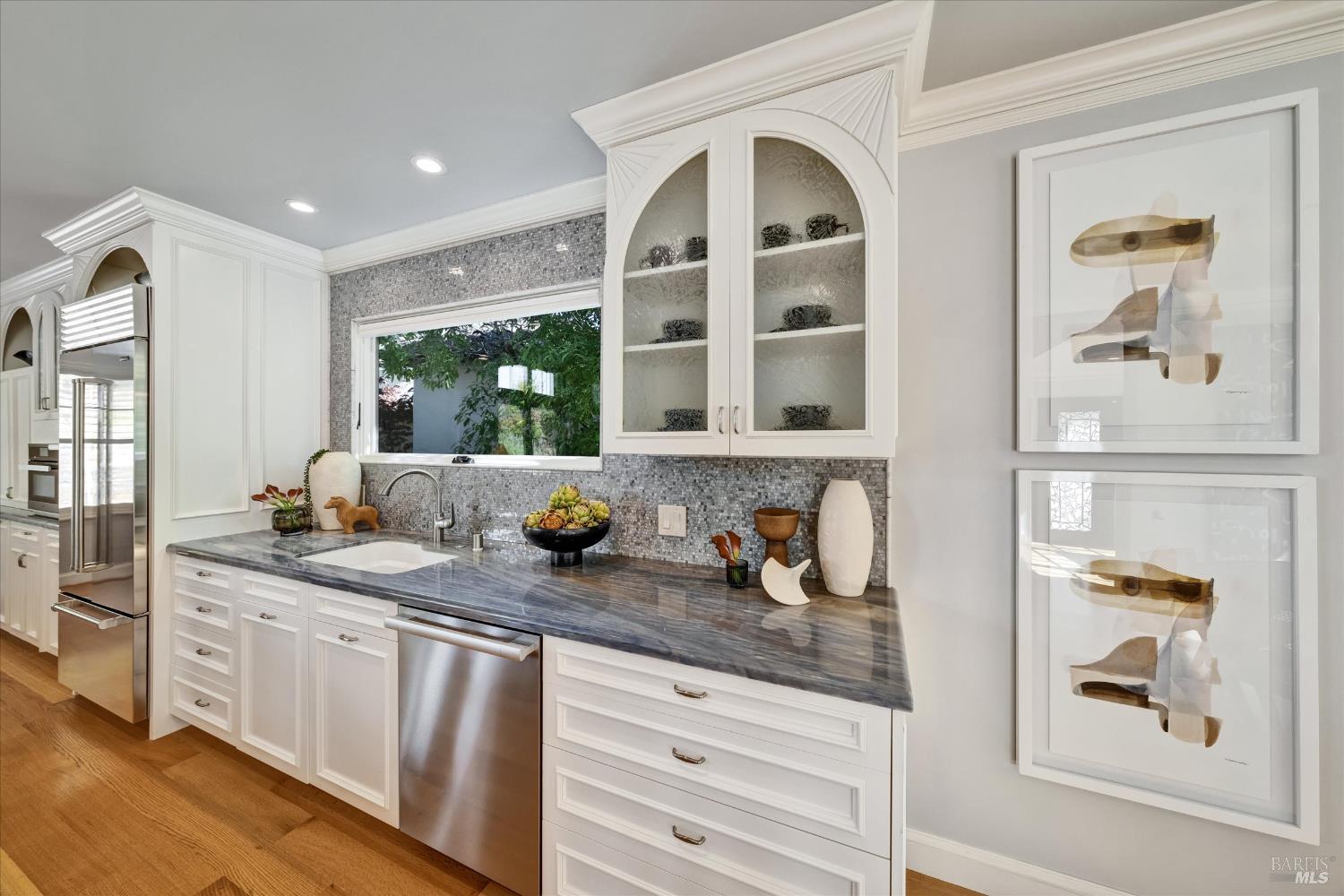 Detail Gallery Image 16 of 55 For 265 Crescent Rd, San Anselmo,  CA 94960 - 3 Beds | 3 Baths