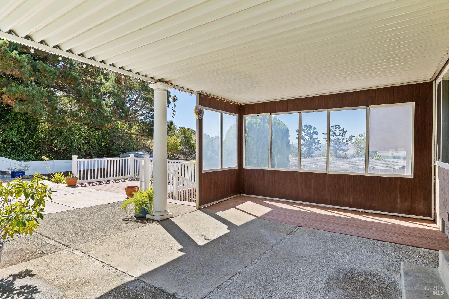 Detail Gallery Image 31 of 58 For 132 Chelsea Hills Dr, Benicia,  CA 94510 - 3 Beds | 2 Baths