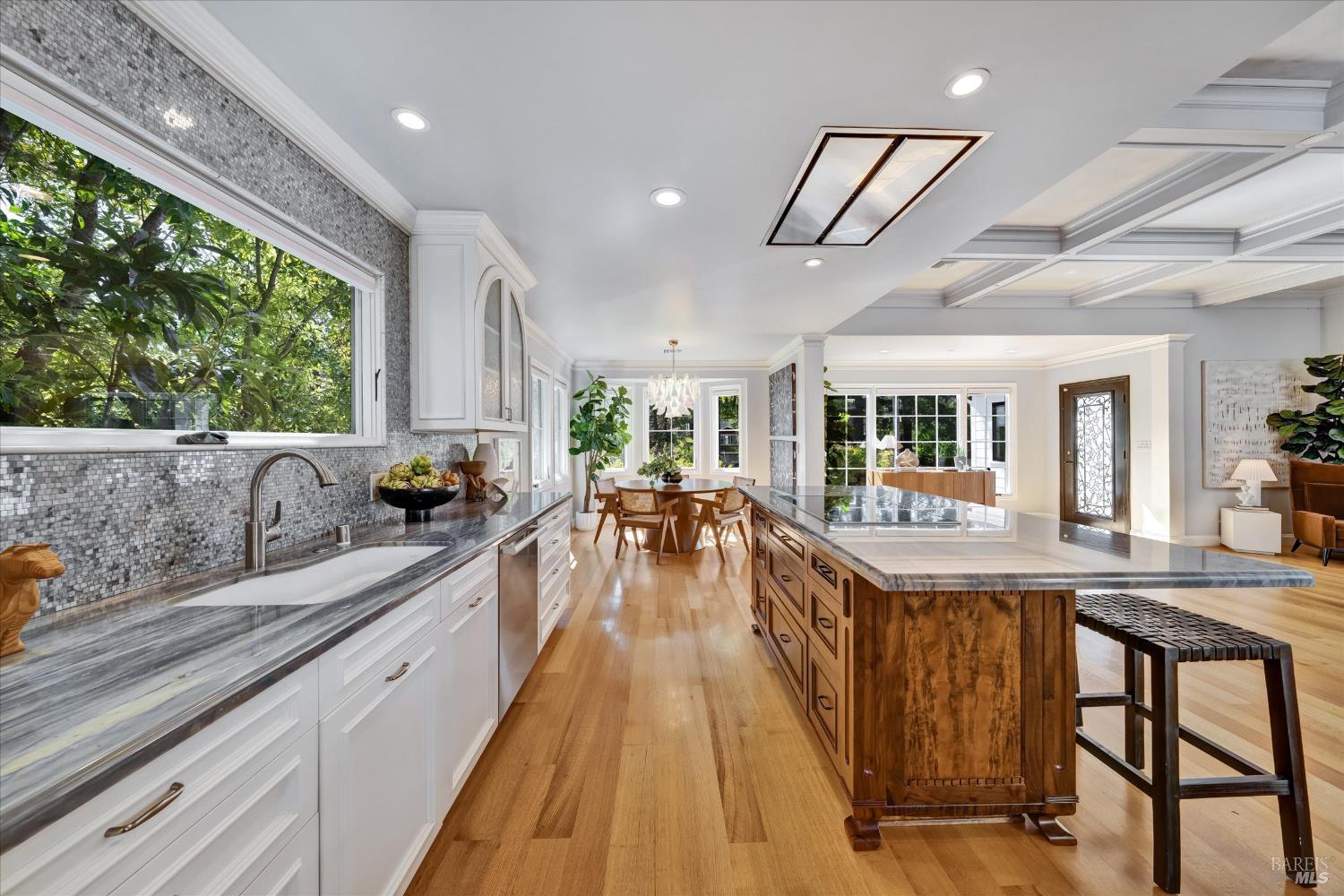 Detail Gallery Image 18 of 55 For 265 Crescent Rd, San Anselmo,  CA 94960 - 3 Beds | 3 Baths