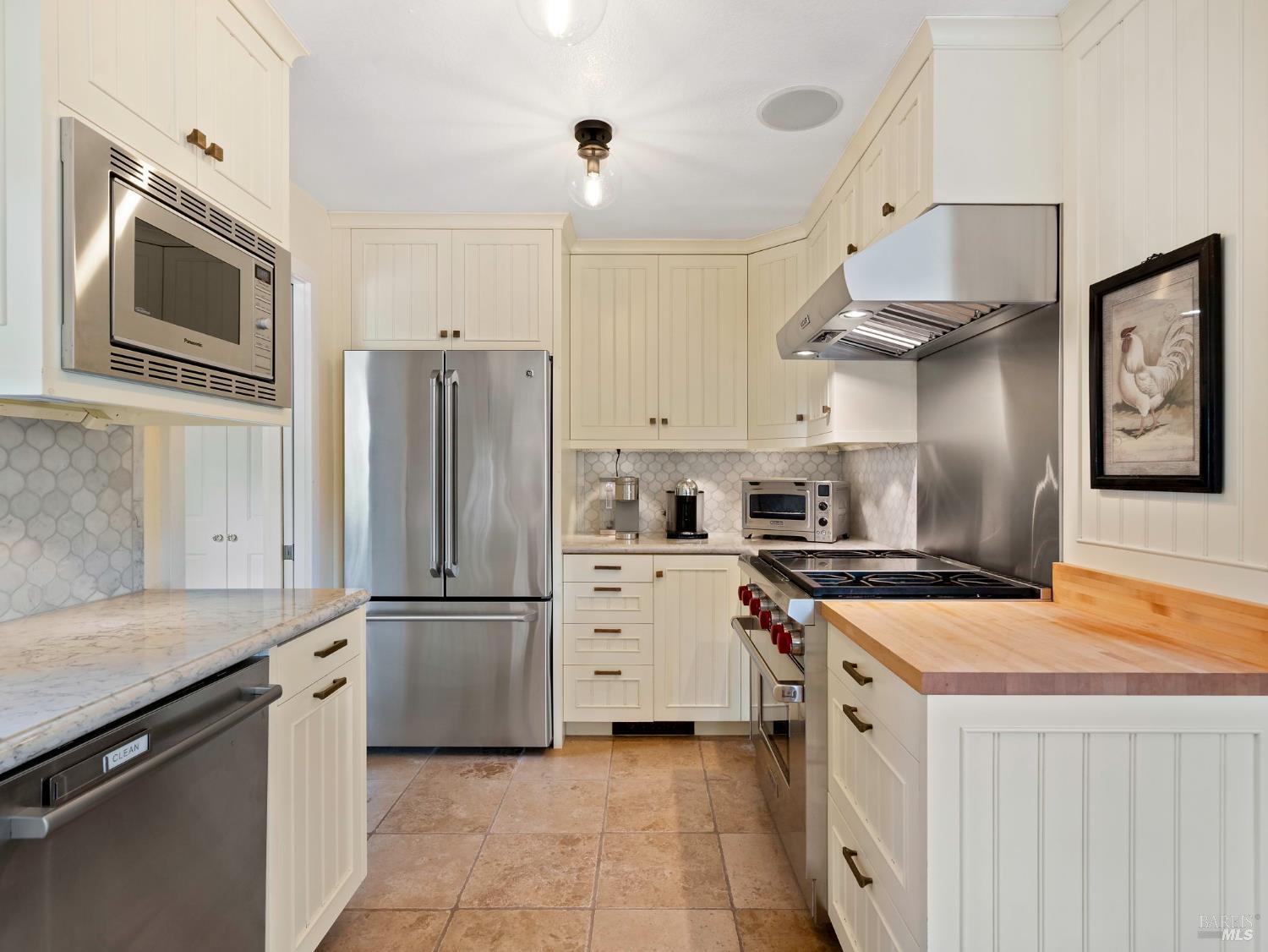 Detail Gallery Image 15 of 41 For 10392 Hills Rd, Mendocino,  CA 95460 - 2 Beds | 1 Baths