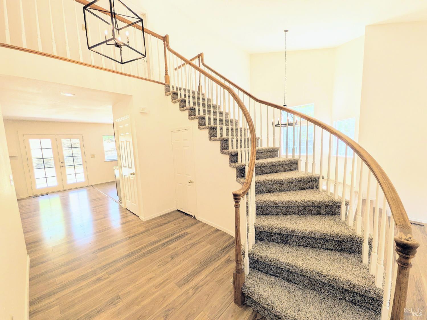 Detail Gallery Image 13 of 20 For 2220 Fox Glen Dr, Fairfield,  CA 94534 - 5 Beds | 3 Baths