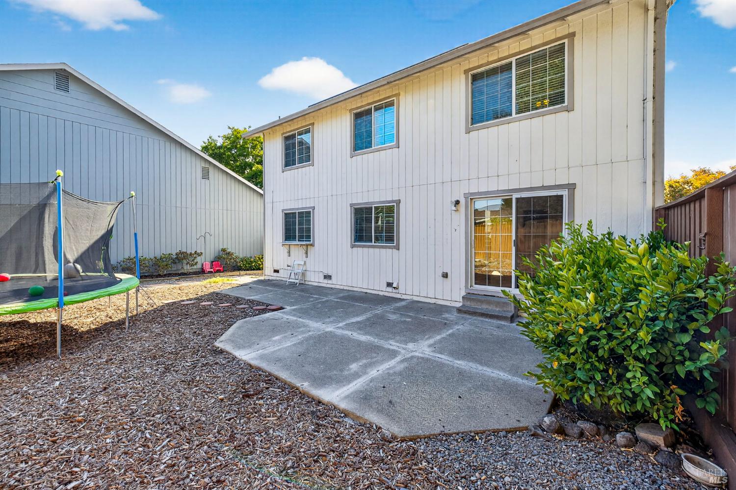 Detail Gallery Image 37 of 46 For 7134 Carillon Ct, Rohnert Park,  CA 94928 - 5 Beds | 2/1 Baths