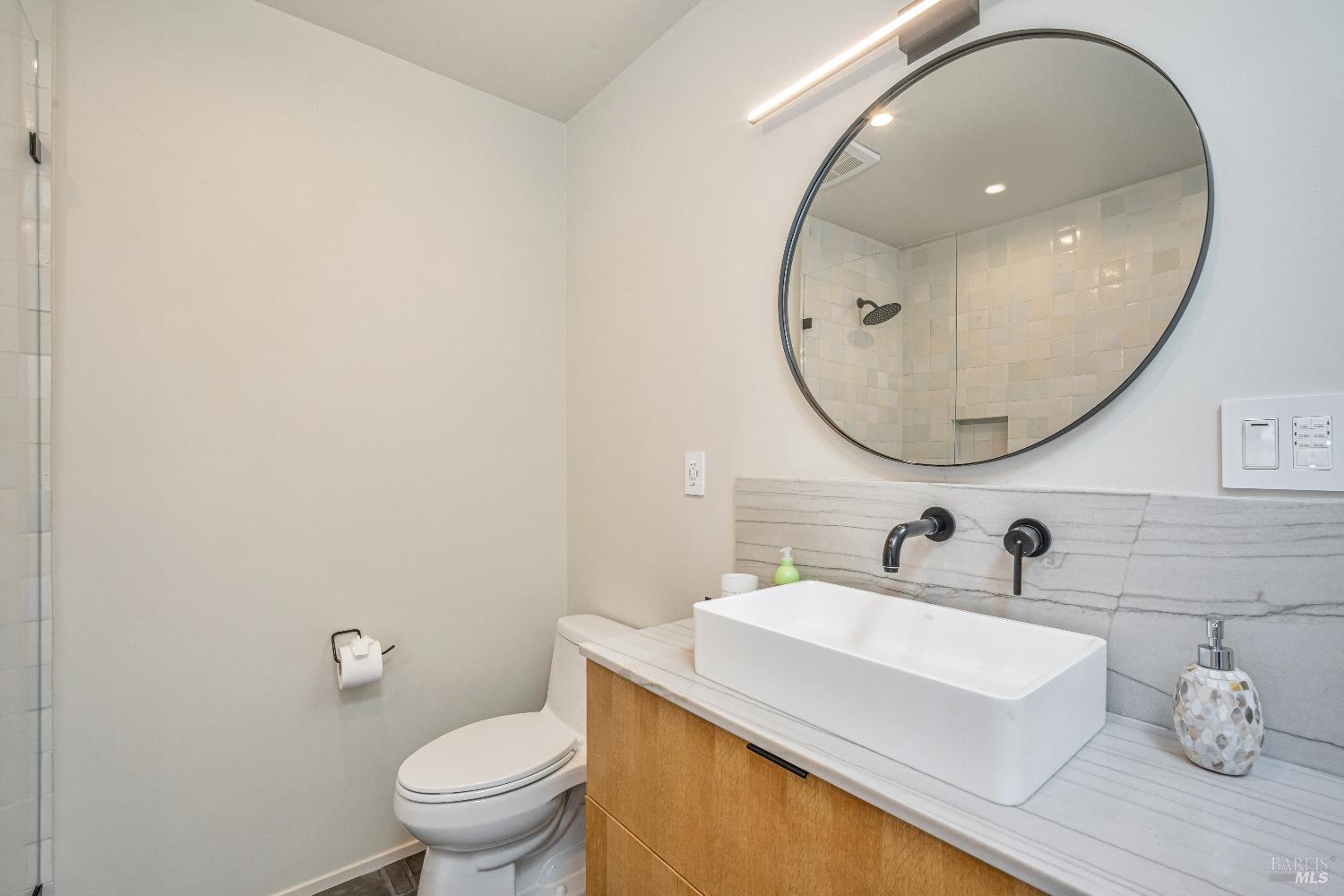 Detail Gallery Image 14 of 34 For 5190 Volkerts Rd, Sebastopol,  CA 95472 - 3 Beds | 2 Baths