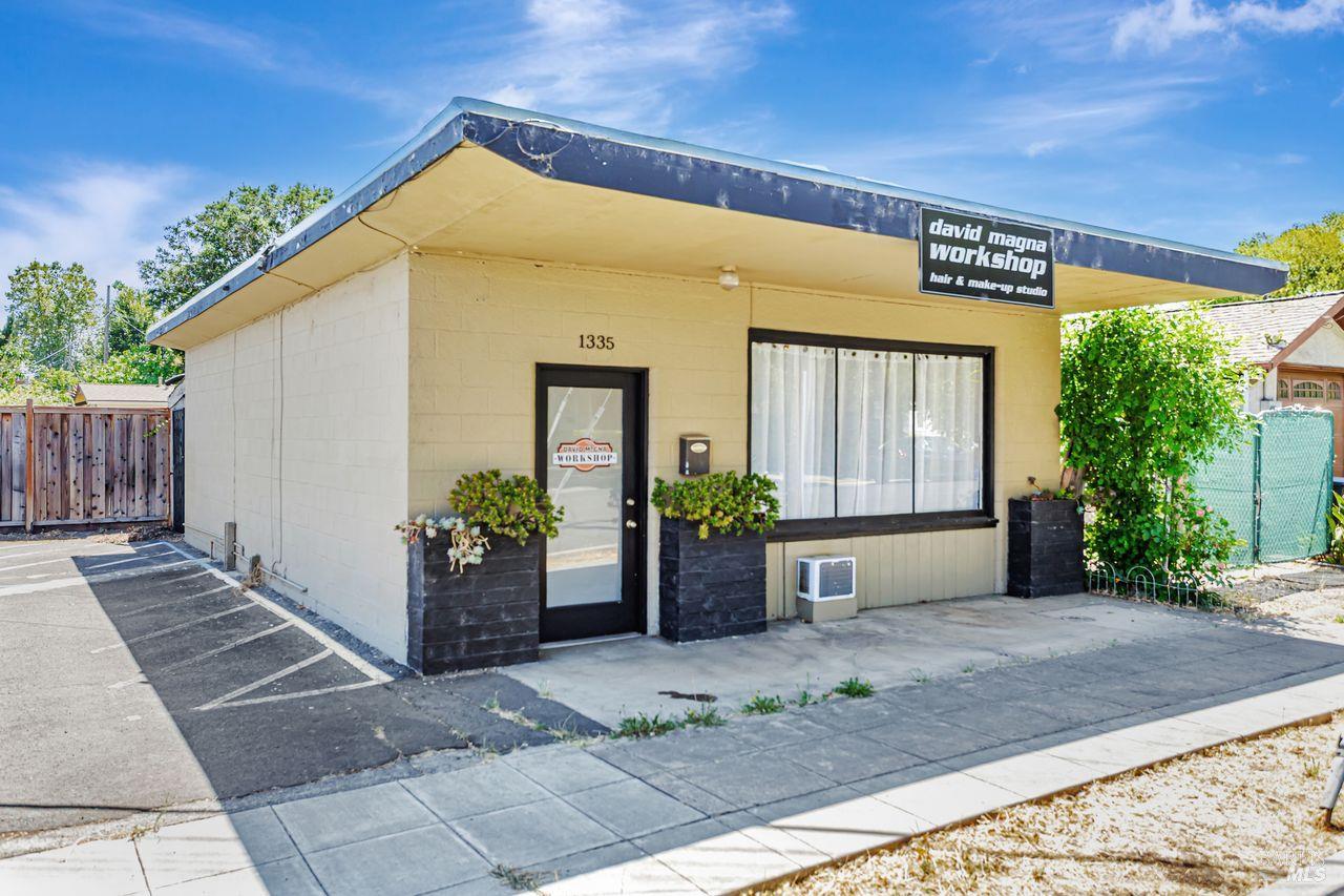 Detail Gallery Image 5 of 64 For 1335 D St, Napa,  CA 94559 - – Beds | – Baths