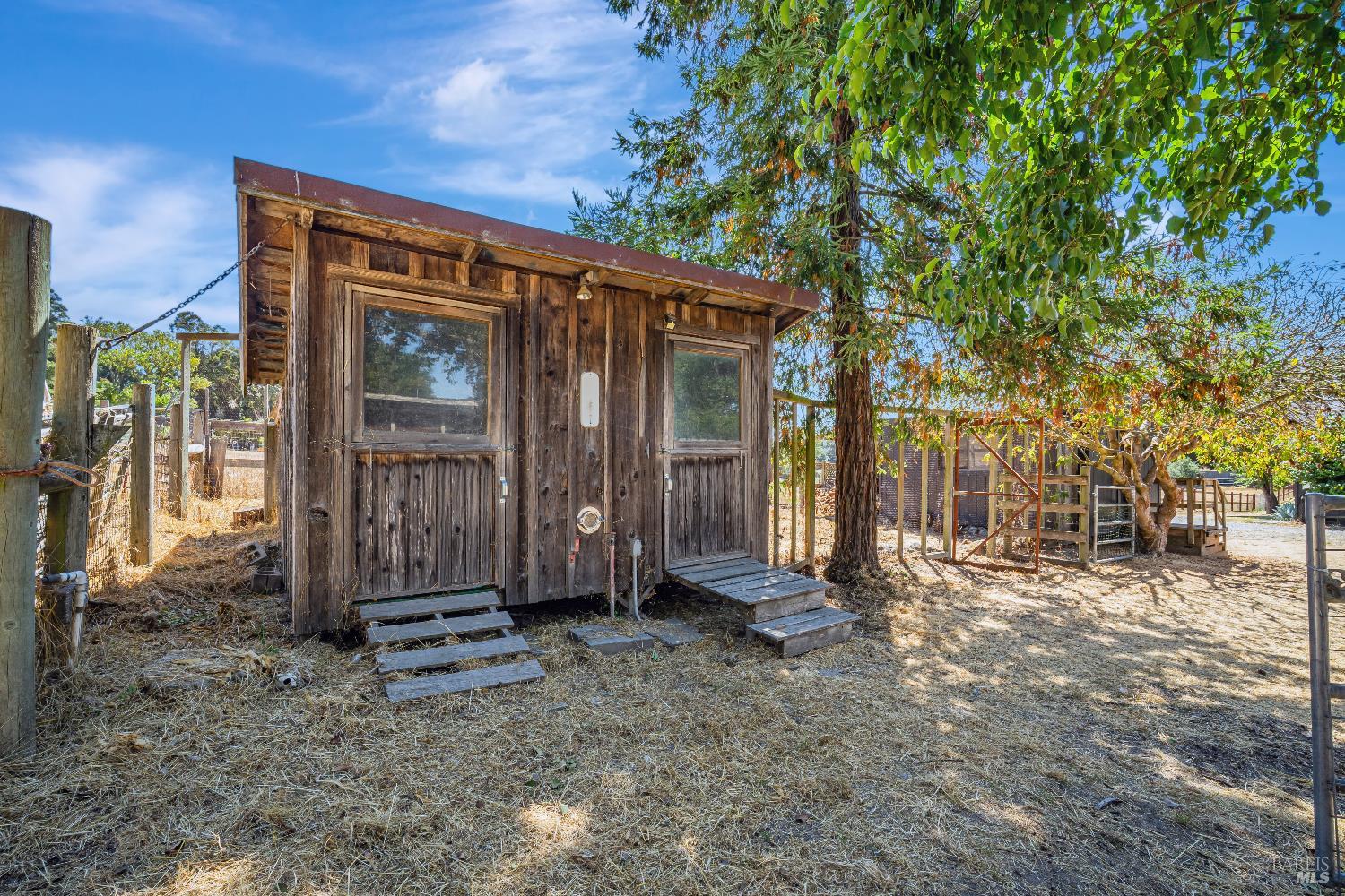 Detail Gallery Image 26 of 34 For 5190 Volkerts Rd, Sebastopol,  CA 95472 - 3 Beds | 2 Baths