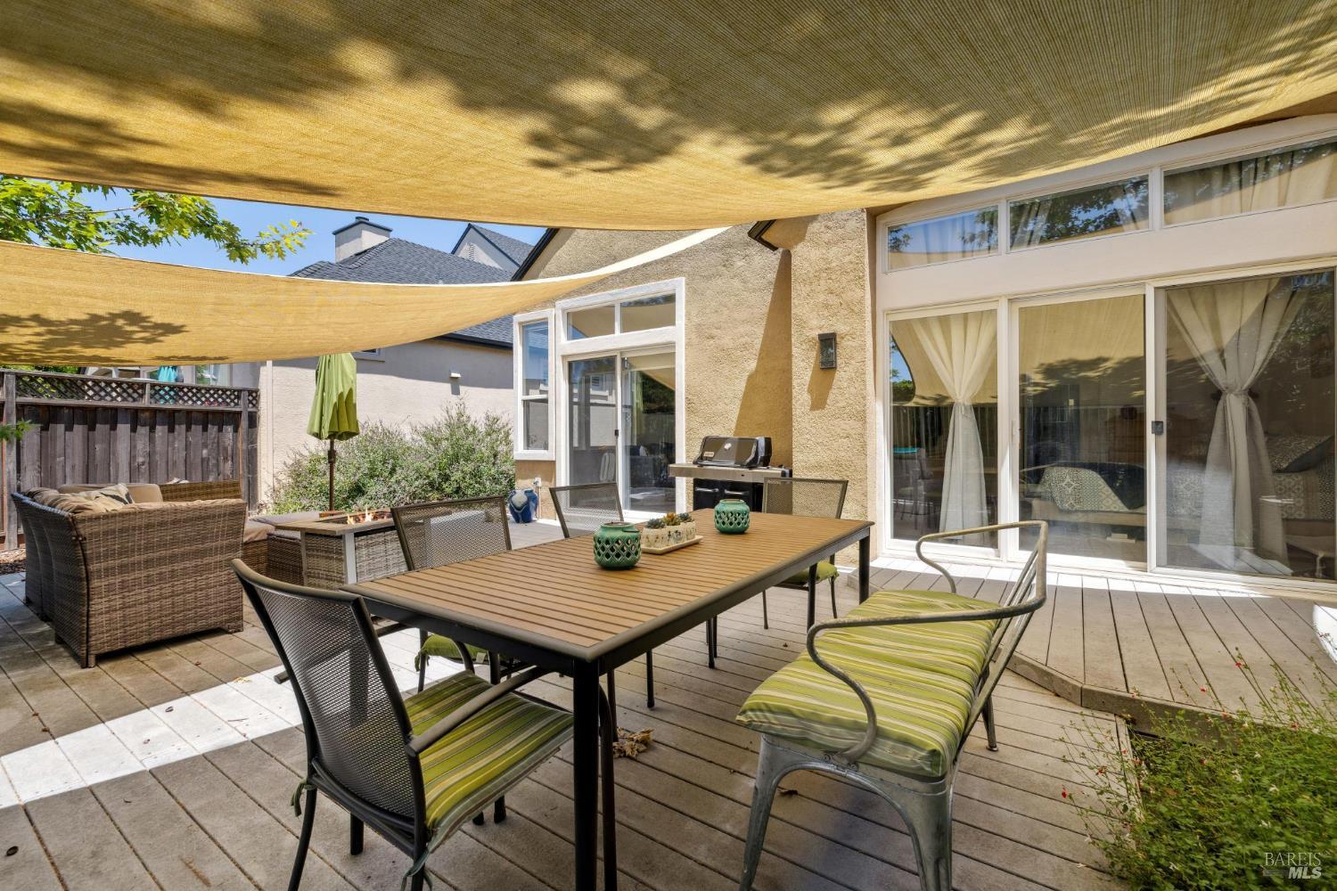 Detail Gallery Image 50 of 51 For 1917 Falcon Ridge Dr, Petaluma,  CA 94954 - 3 Beds | 2 Baths