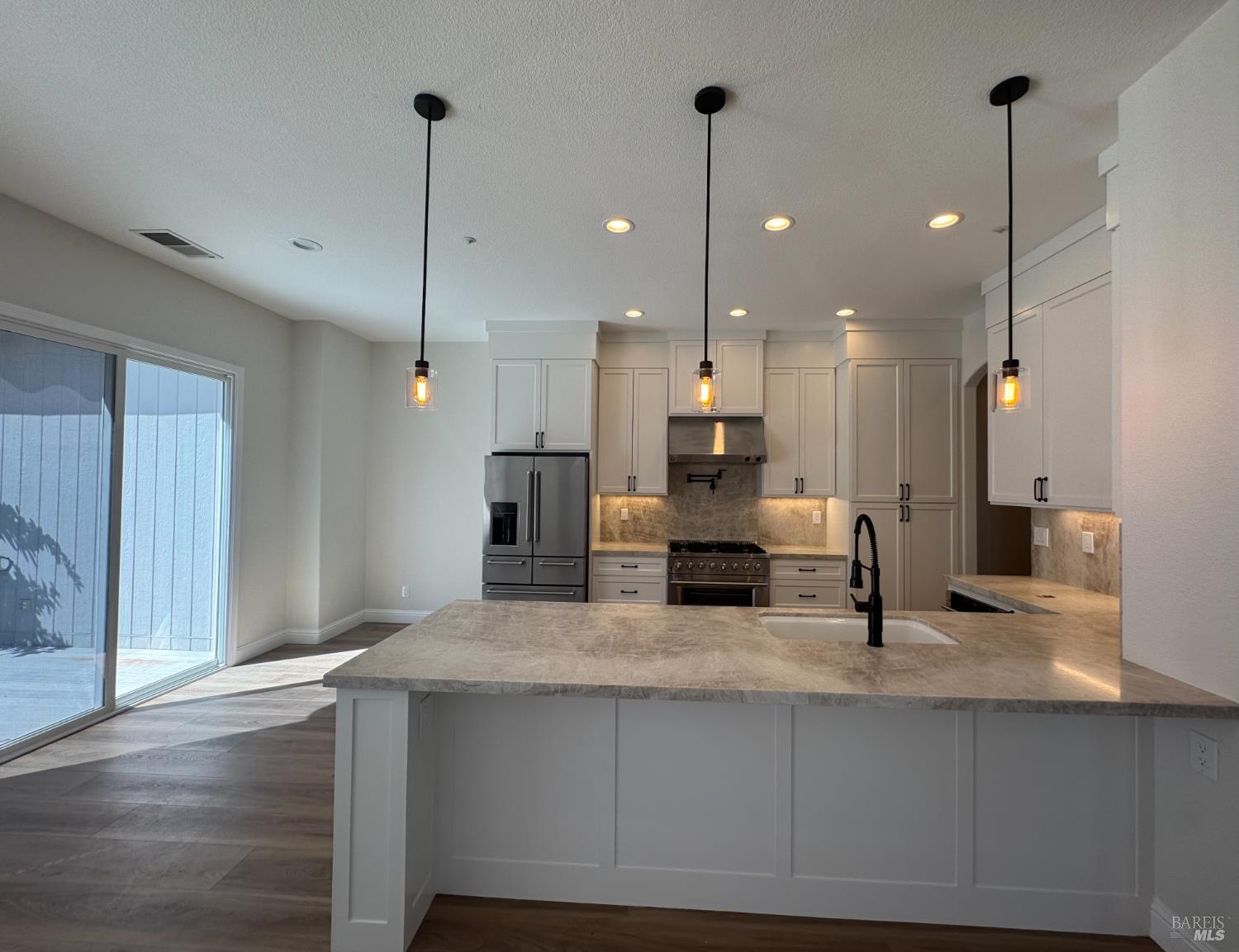 Detail Gallery Image 9 of 50 For 107 St Michael Ct, Cloverdale,  CA 95425 - 3 Beds | 2 Baths