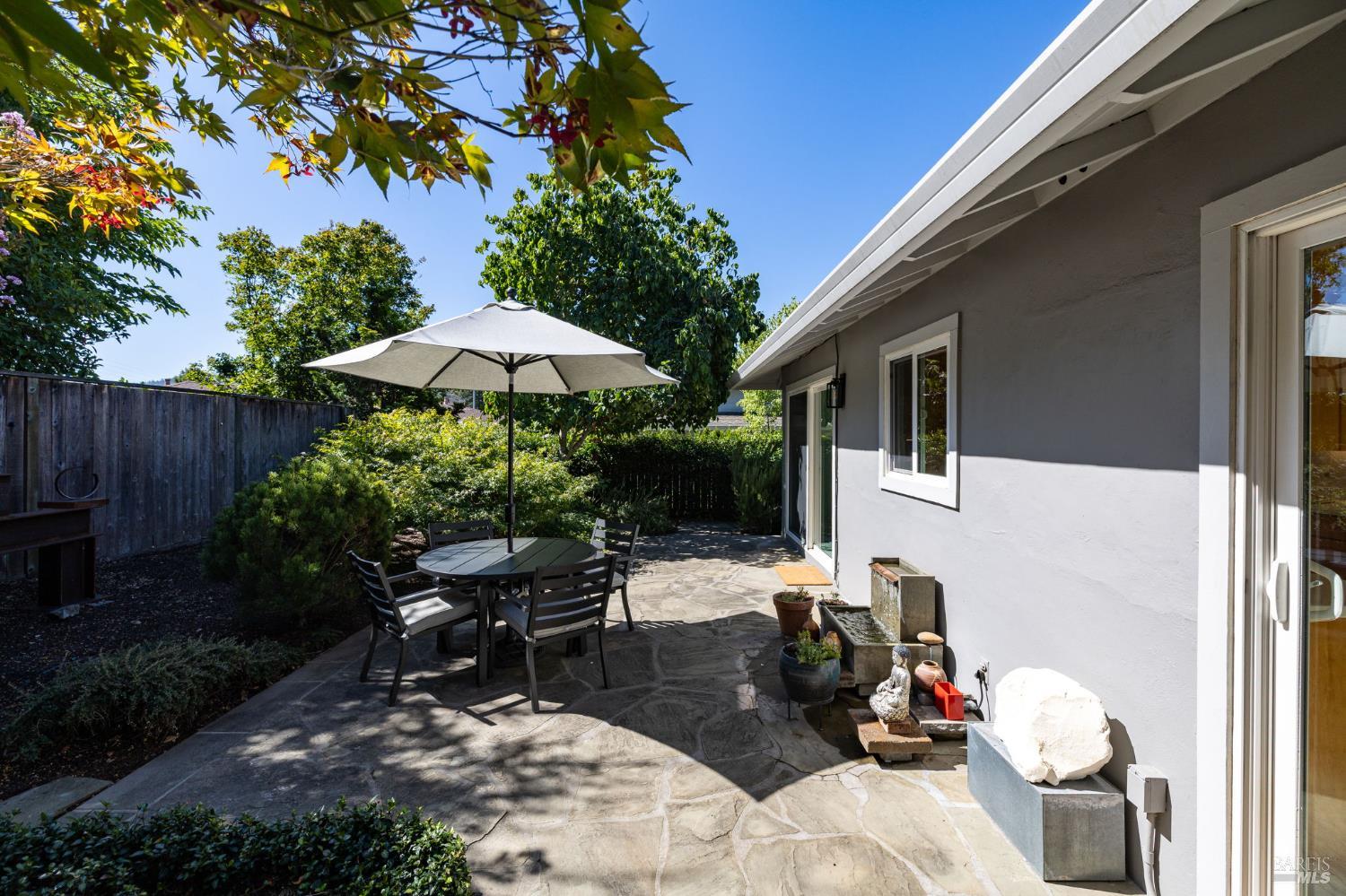 Detail Gallery Image 42 of 61 For 6 Pin Oak Pl, Santa Rosa,  CA 95409 - 2 Beds | 2 Baths