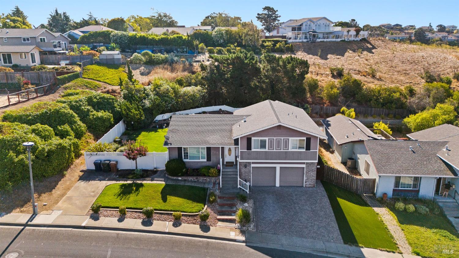 Detail Gallery Image 46 of 58 For 132 Chelsea Hills Dr, Benicia,  CA 94510 - 3 Beds | 2 Baths