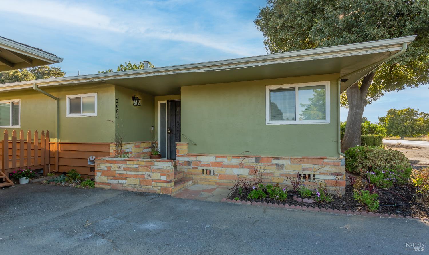 Detail Gallery Image 5 of 54 For 2685 Rockville Rd, Fairfield,  CA 94534 - 3 Beds | 2 Baths
