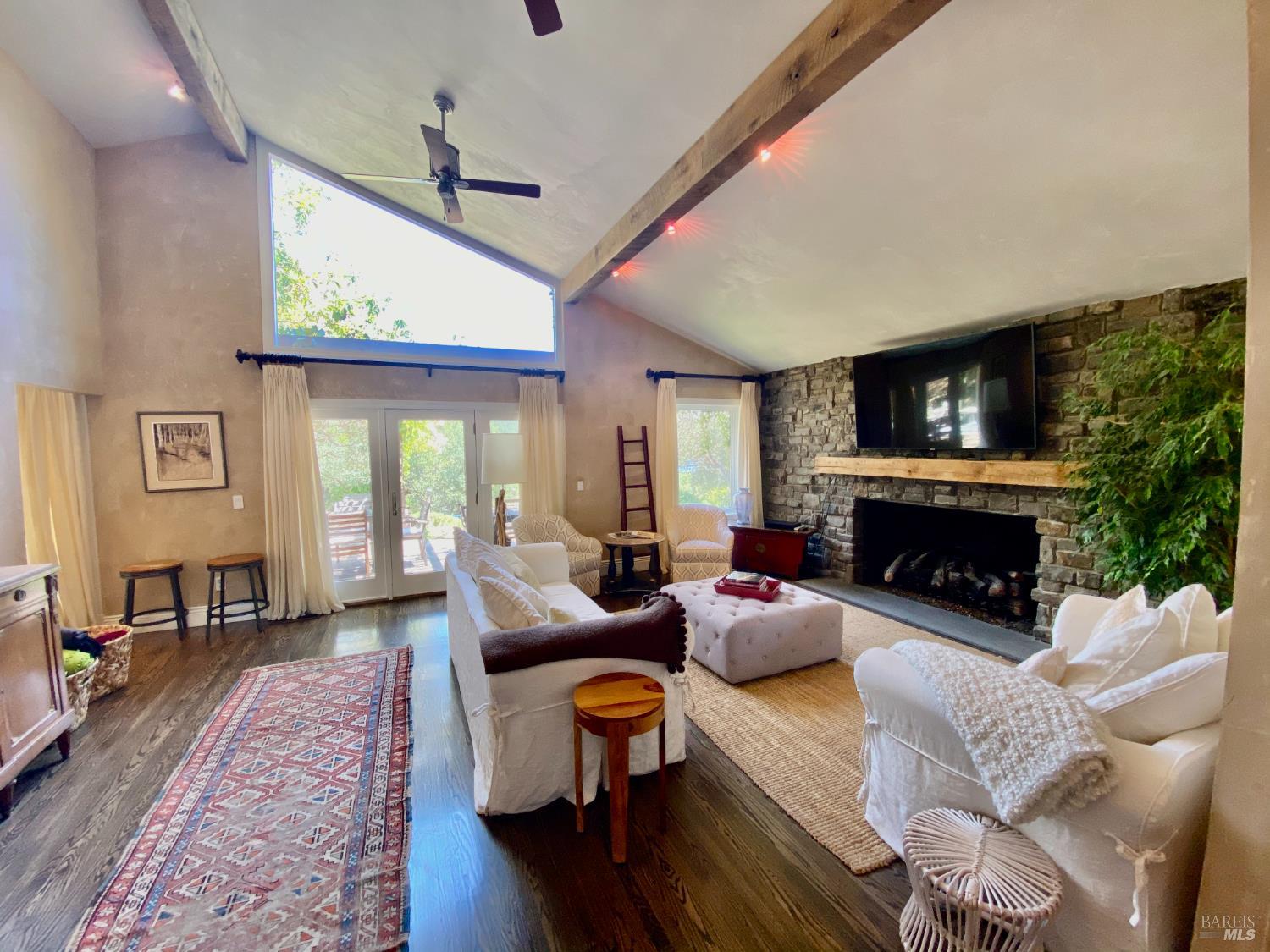 Detail Gallery Image 7 of 81 For 3594 Silverado Trl, Saint Helena,  CA 94574 - 5 Beds | 5/1 Baths