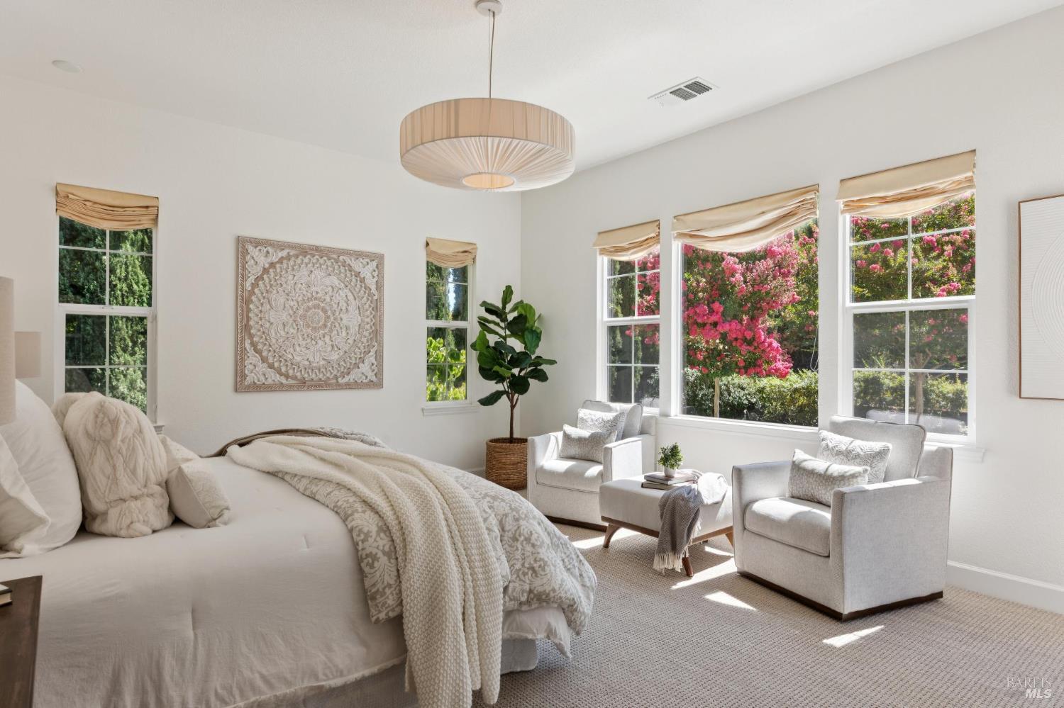 Detail Gallery Image 43 of 96 For 3747 Beartooth Ln, Napa,  CA 94558 - 4 Beds | 3 Baths