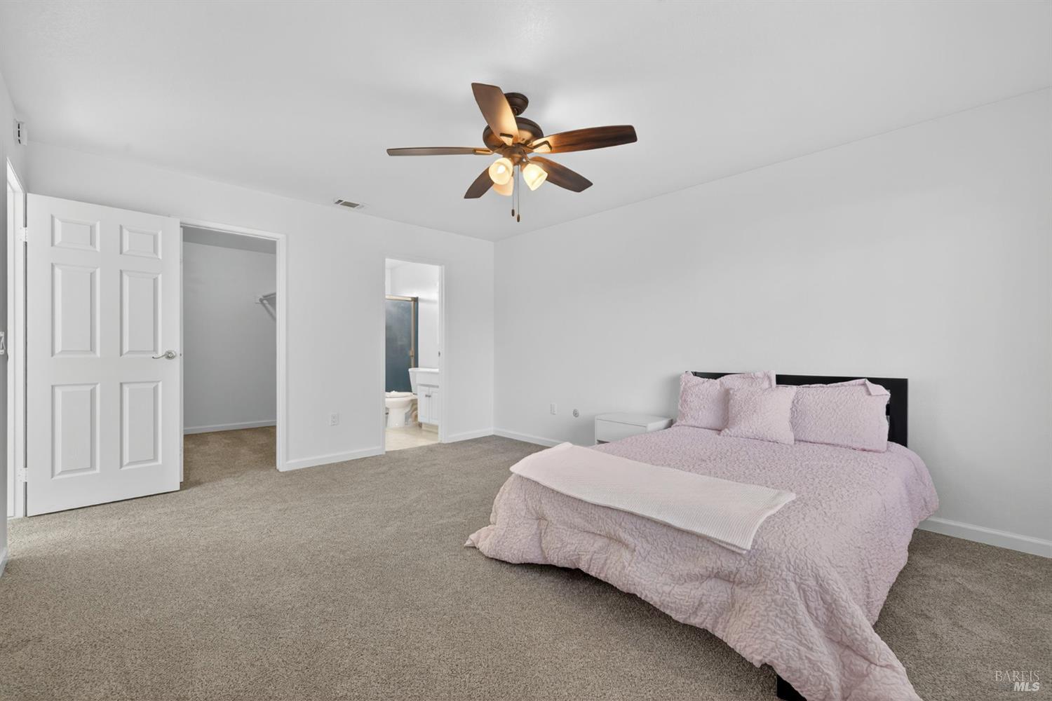 Detail Gallery Image 26 of 46 For 7134 Carillon Ct, Rohnert Park,  CA 94928 - 5 Beds | 2/1 Baths