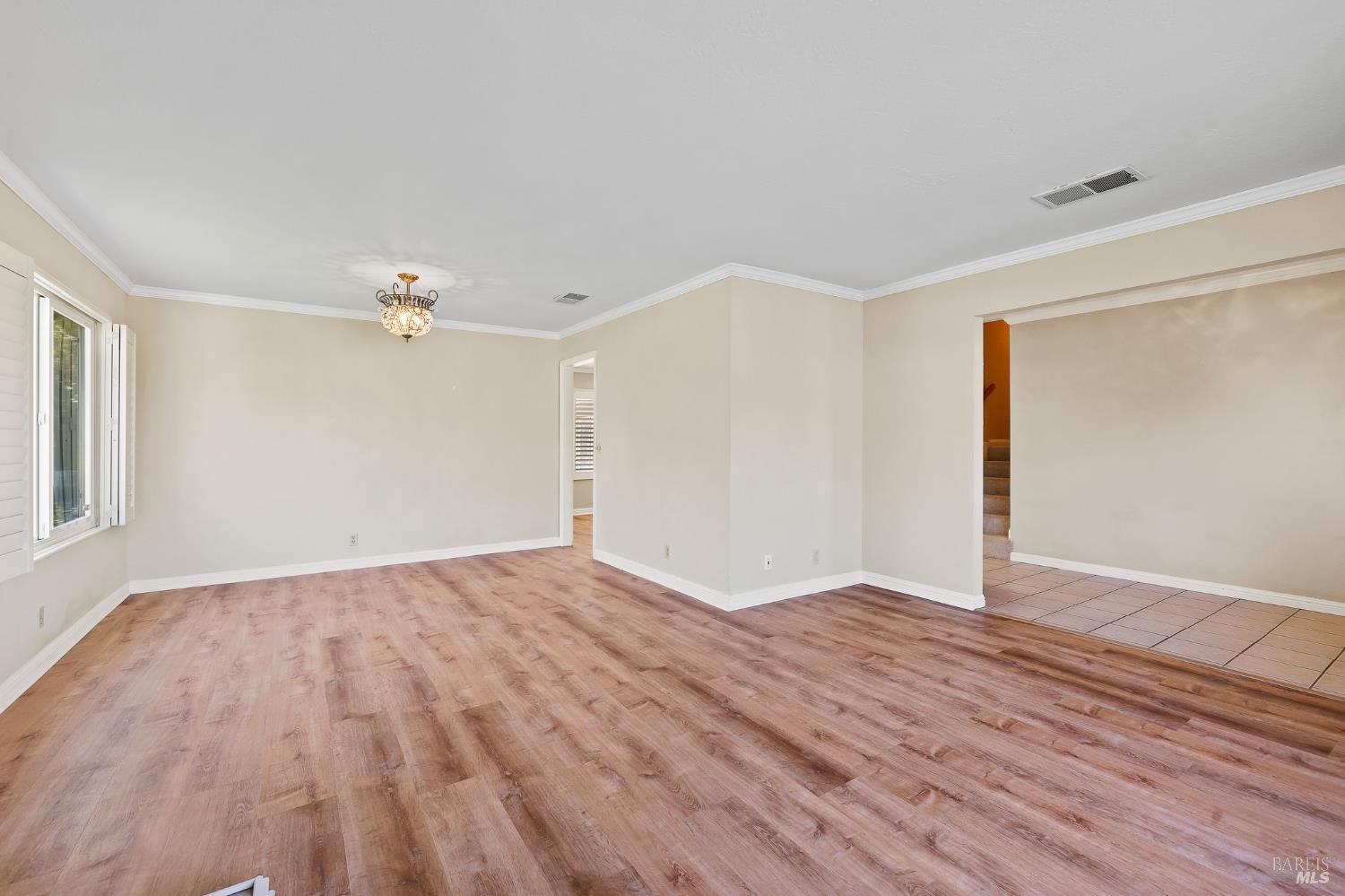 Detail Gallery Image 11 of 58 For 132 Chelsea Hills Dr, Benicia,  CA 94510 - 3 Beds | 2 Baths
