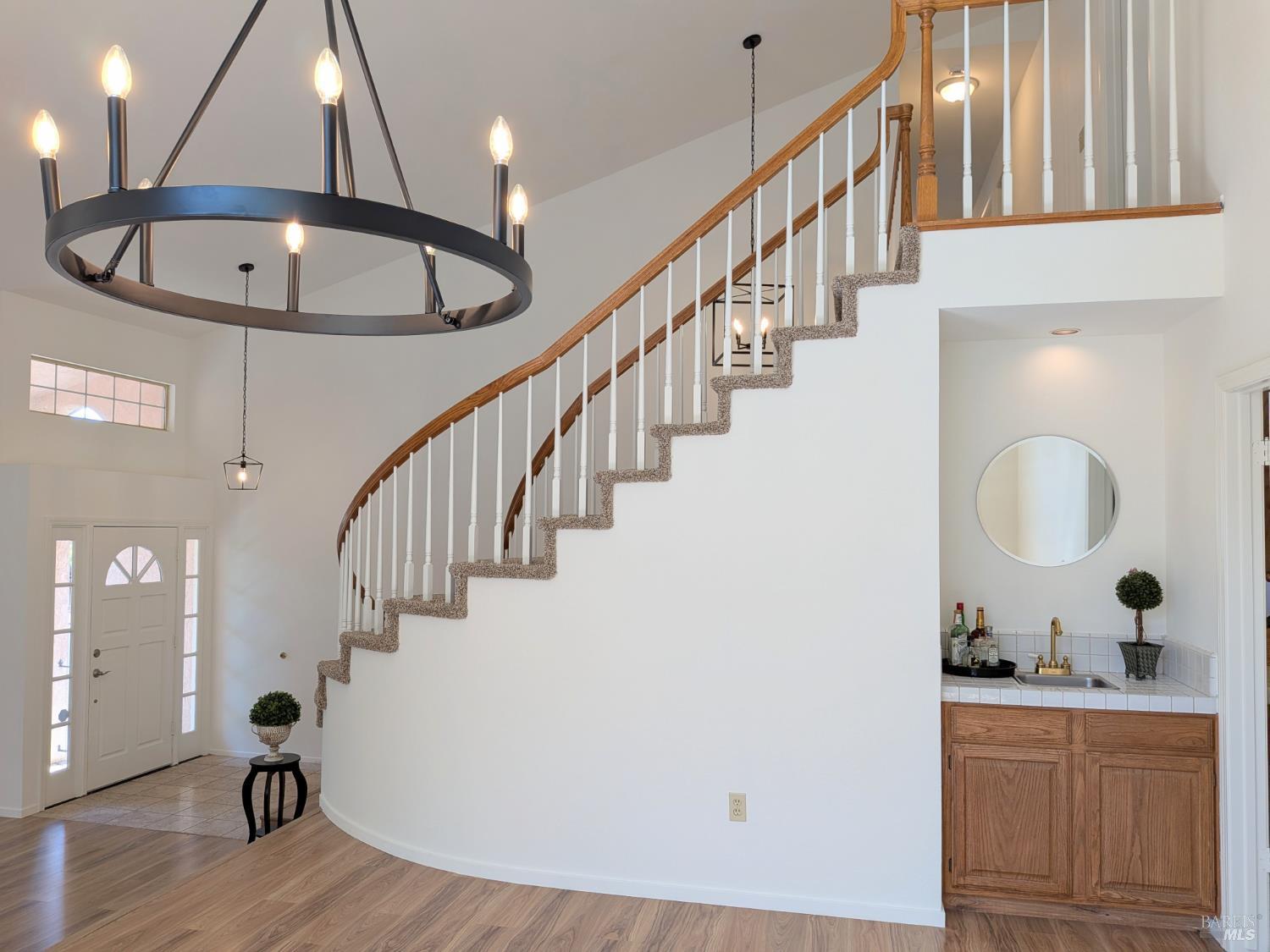 Detail Gallery Image 8 of 20 For 2220 Fox Glen Dr, Fairfield,  CA 94534 - 5 Beds | 3 Baths