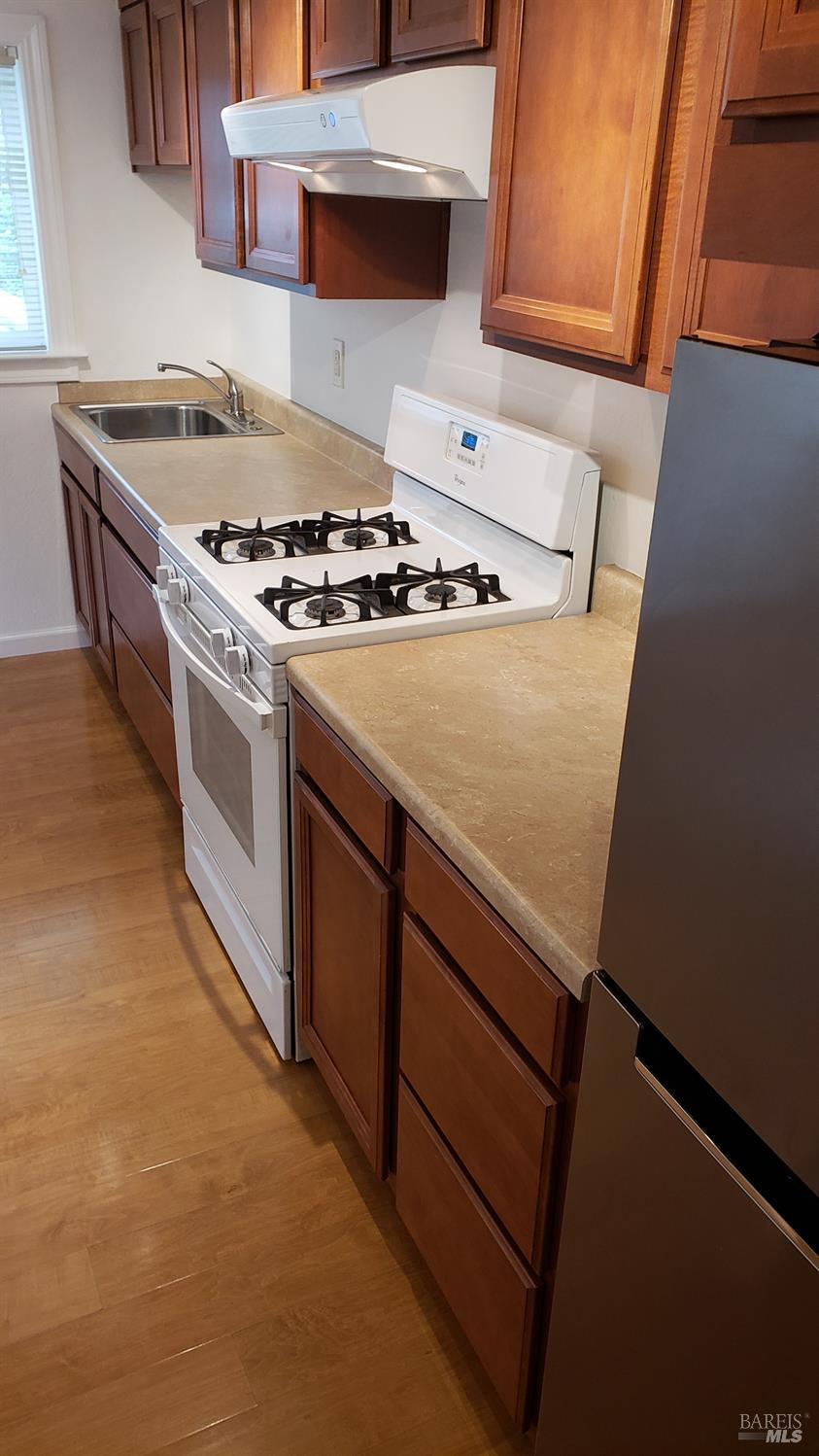 Detail Gallery Image 6 of 17 For 1153 Eggleston St, Napa,  CA 94559 - 1 Beds | 1 Baths