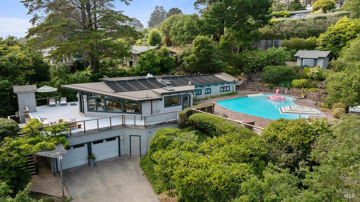 Detail Gallery Image 57 of 99 For 125 Laurel Ave, Stinson Beach,  CA 94970 - 3 Beds | 3 Baths