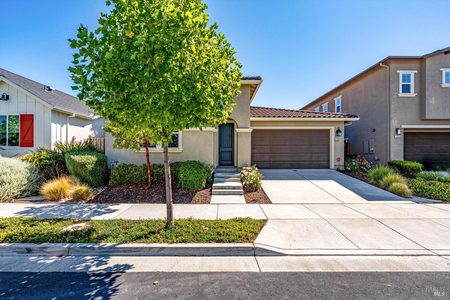 Detail Gallery Image 2 of 45 For 5646 Kameron Pl, Rohnert Park,  CA 94928 - 3 Beds | 2/1 Baths