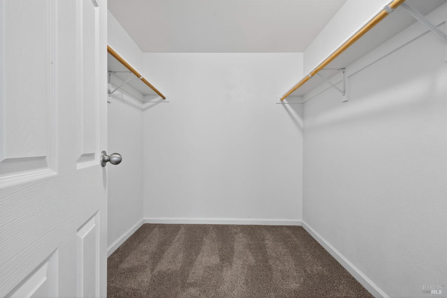 Detail Gallery Image 31 of 46 For 7134 Carillon Ct, Rohnert Park,  CA 94928 - 5 Beds | 2/1 Baths