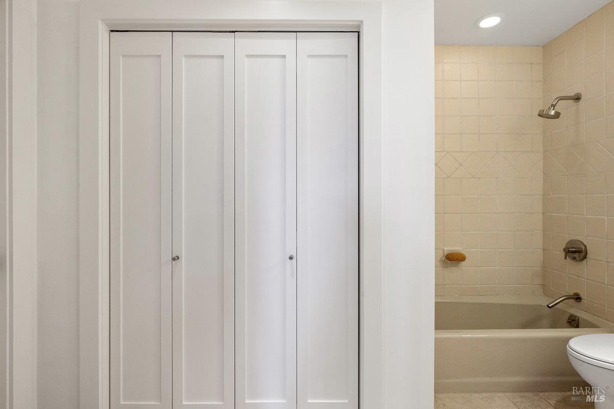 Detail Gallery Image 53 of 99 For 125 Laurel Ave, Stinson Beach,  CA 94970 - 3 Beds | 3 Baths