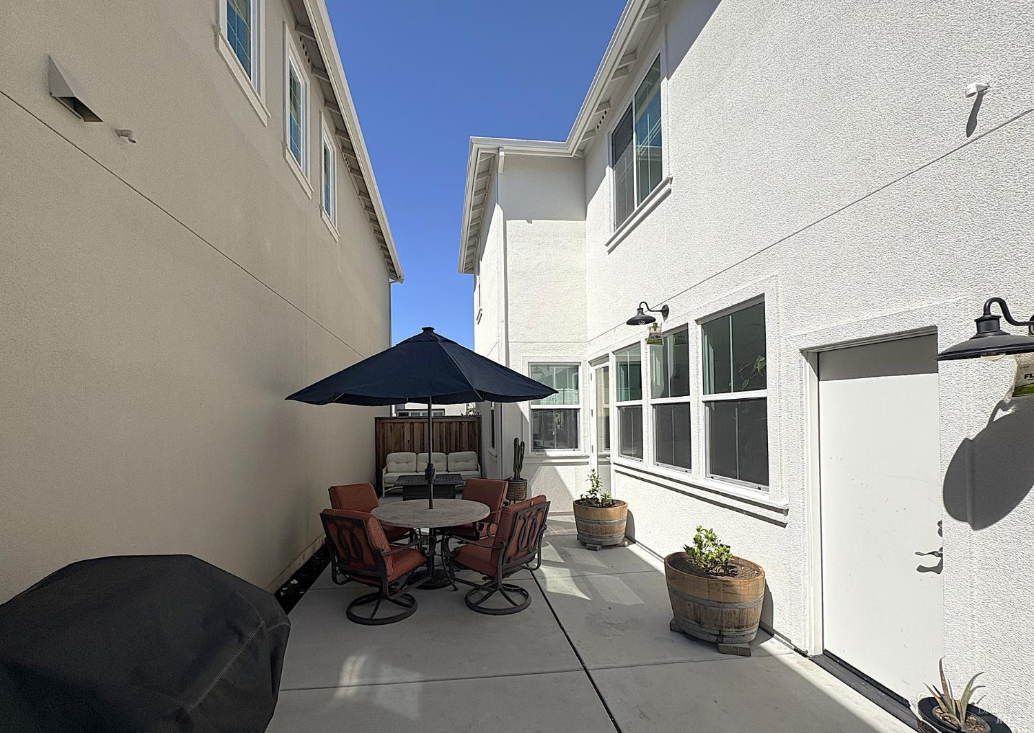 Detail Gallery Image 9 of 25 For 2912 Liscum St, Santa Rosa,  CA 95407 - 3 Beds | 2/1 Baths