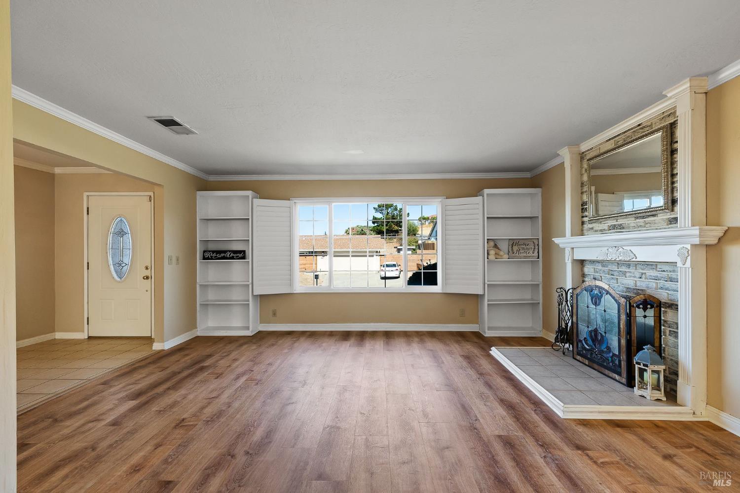 Detail Gallery Image 10 of 58 For 132 Chelsea Hills Dr, Benicia,  CA 94510 - 3 Beds | 2 Baths
