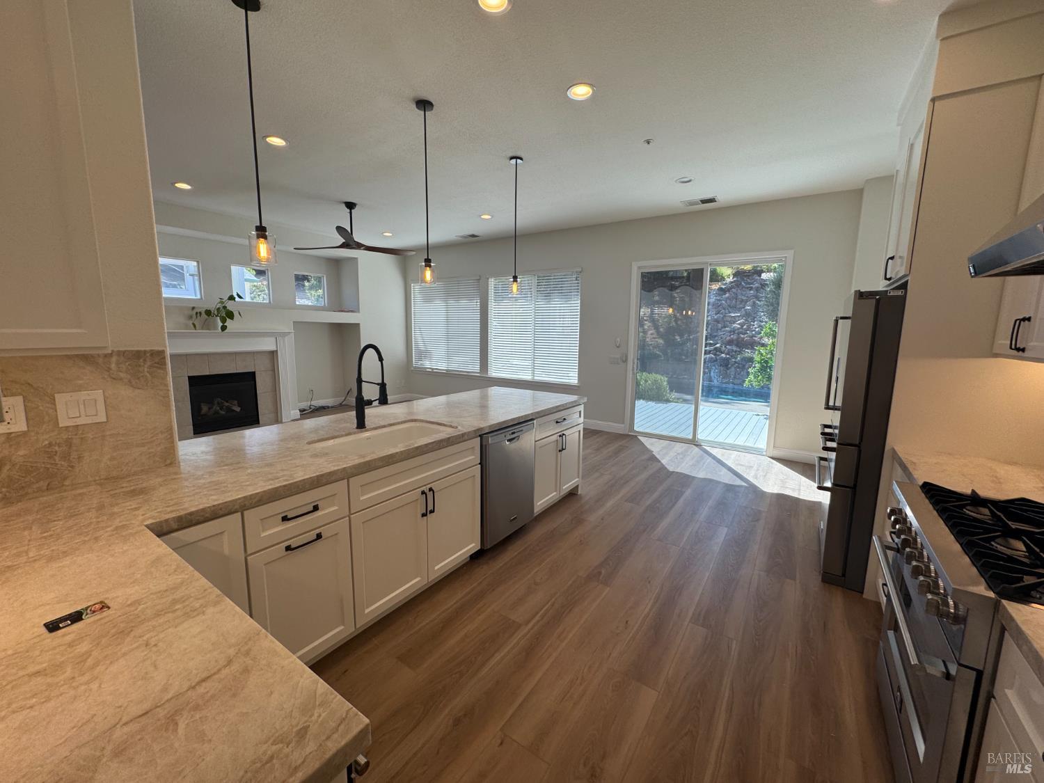 Detail Gallery Image 4 of 50 For 107 St Michael Ct, Cloverdale,  CA 95425 - 3 Beds | 2 Baths