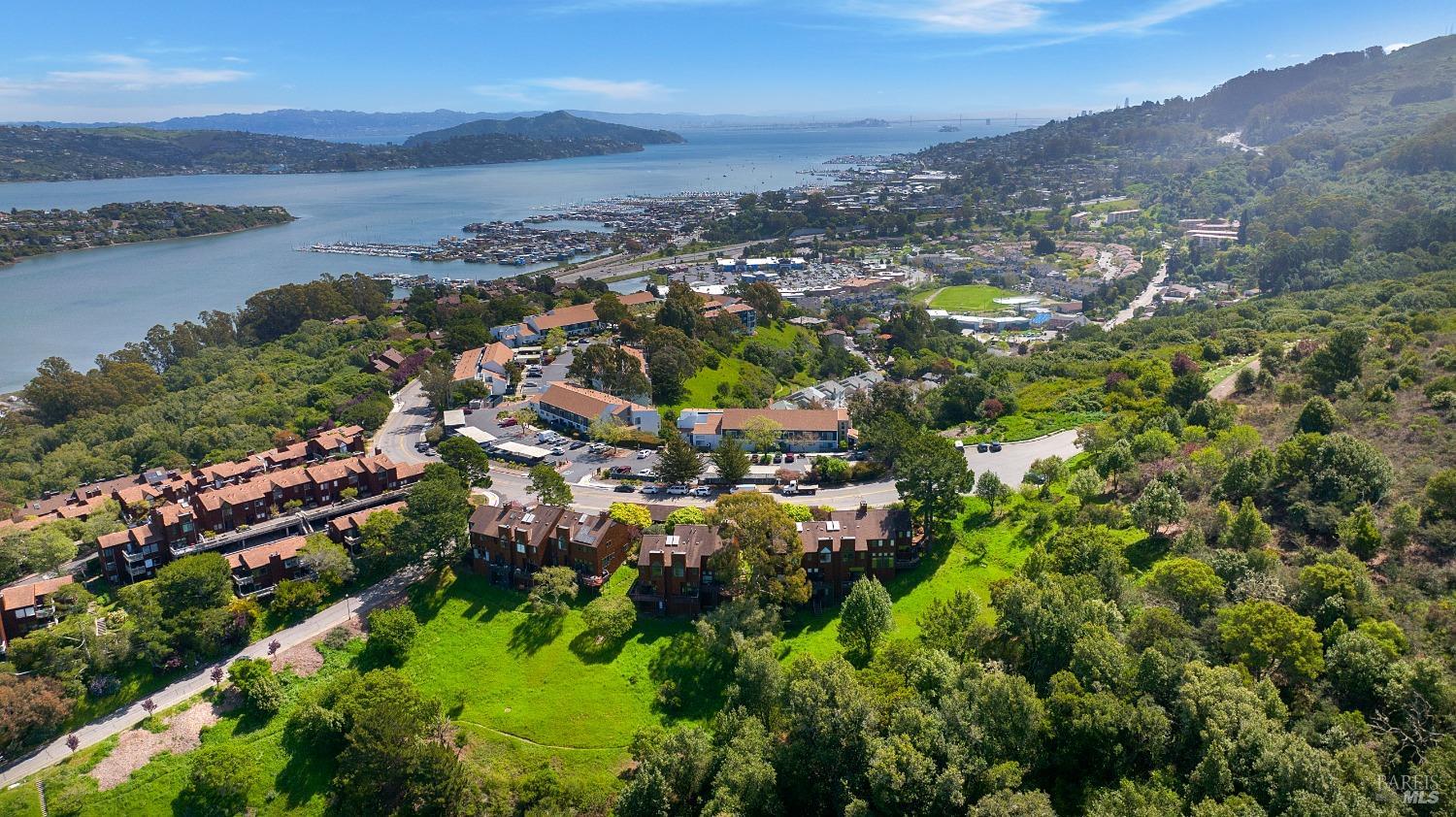 Detail Gallery Image 41 of 52 For 406 Donahue St, Sausalito,  CA 94965 - 2 Beds | 2 Baths