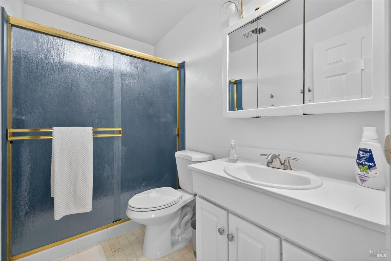 Detail Gallery Image 27 of 46 For 7134 Carillon Ct, Rohnert Park,  CA 94928 - 5 Beds | 2/1 Baths