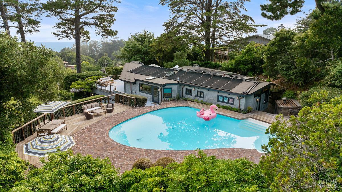 Detail Gallery Image 58 of 99 For 125 Laurel Ave, Stinson Beach,  CA 94970 - 3 Beds | 3 Baths
