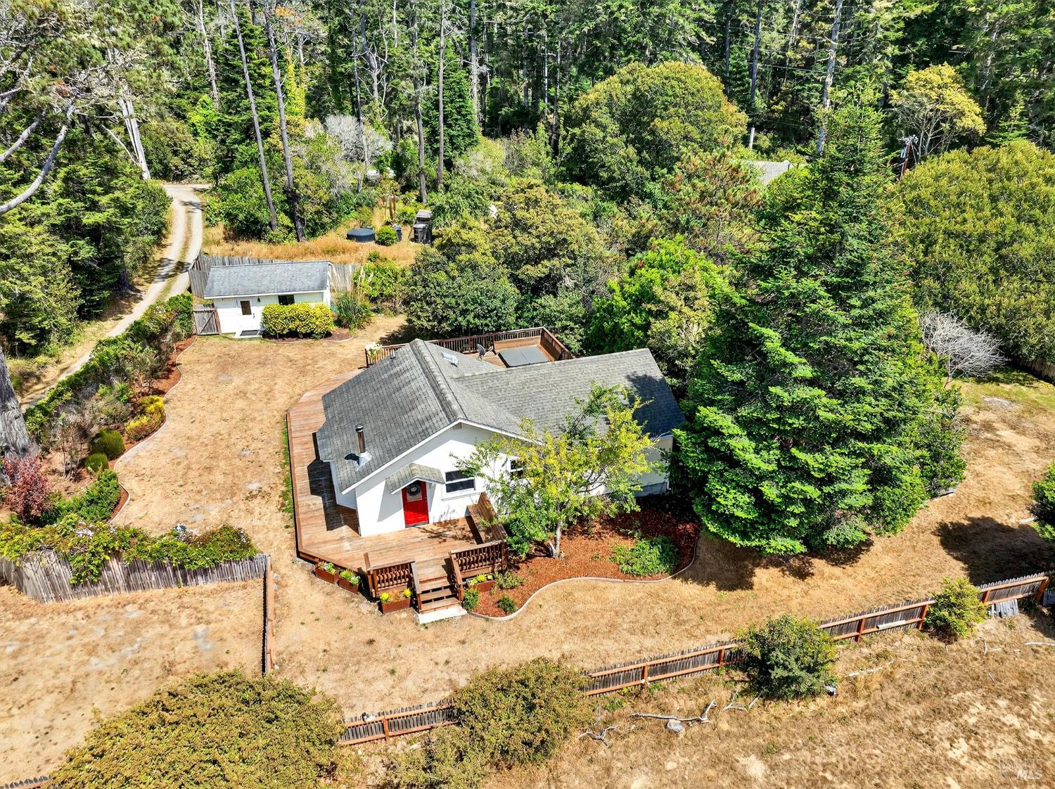 Detail Gallery Image 38 of 41 For 10392 Hills Rd, Mendocino,  CA 95460 - 2 Beds | 1 Baths