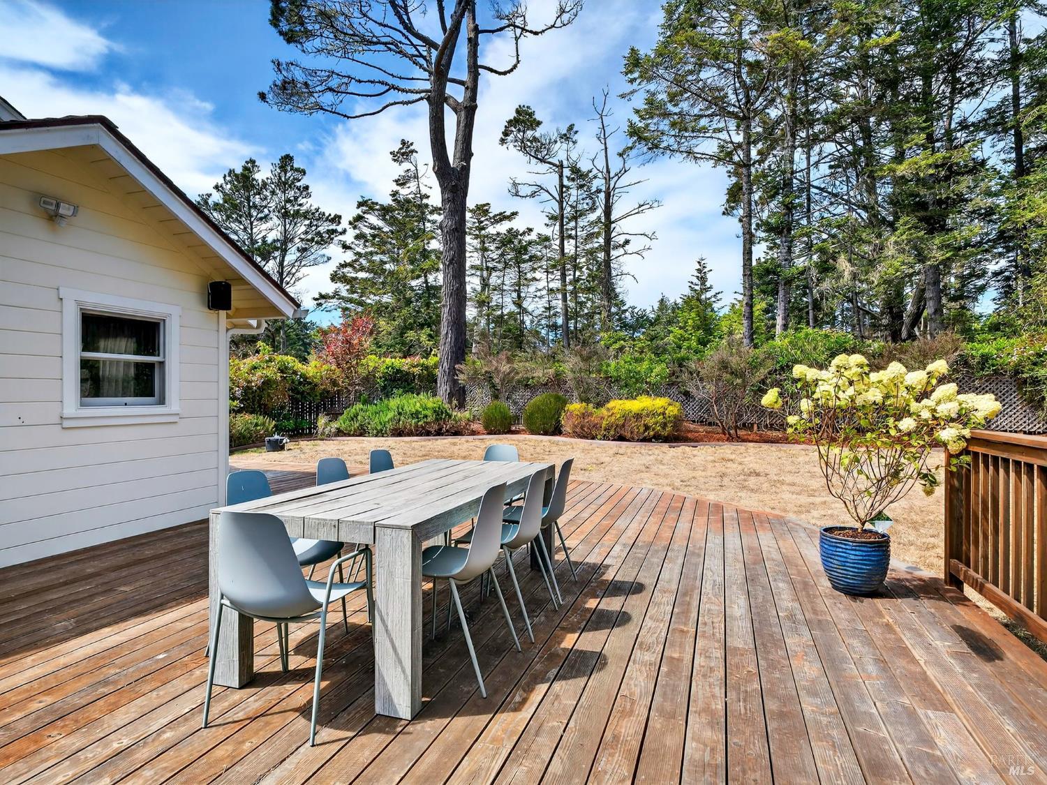 Detail Gallery Image 28 of 41 For 10392 Hills Rd, Mendocino,  CA 95460 - 2 Beds | 1 Baths