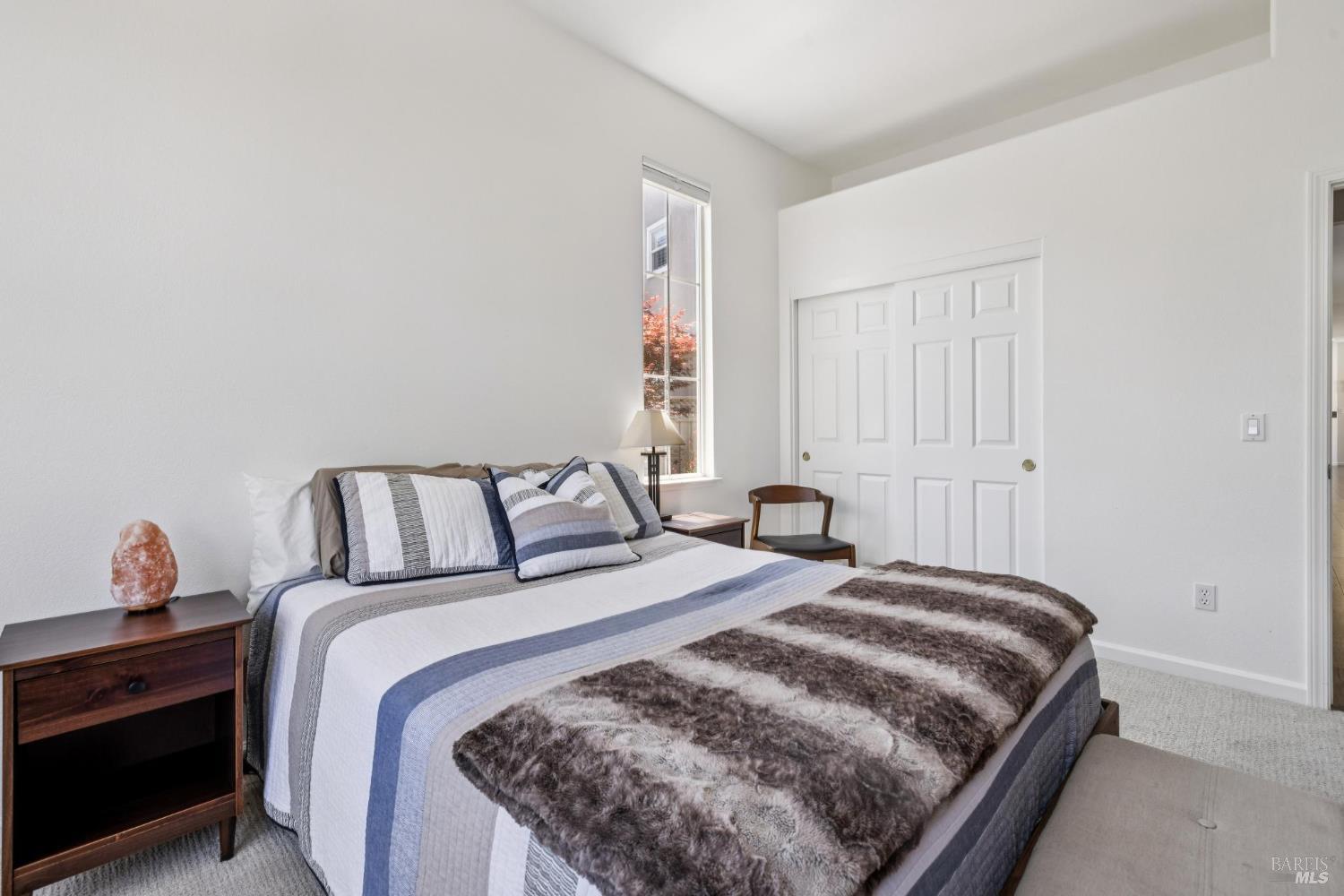 Detail Gallery Image 42 of 51 For 1917 Falcon Ridge Dr, Petaluma,  CA 94954 - 3 Beds | 2 Baths