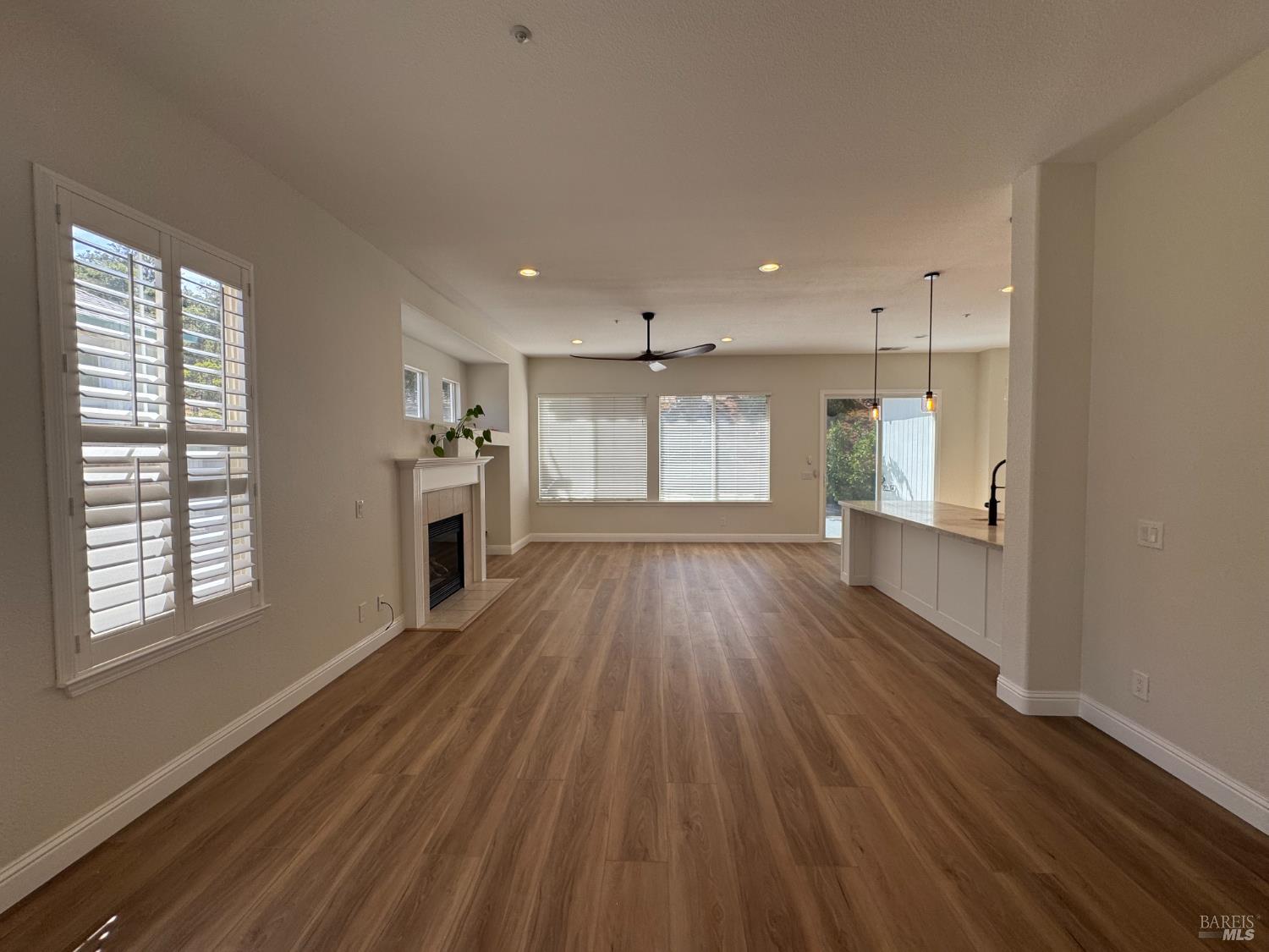 Detail Gallery Image 3 of 50 For 107 St Michael Ct, Cloverdale,  CA 95425 - 3 Beds | 2 Baths