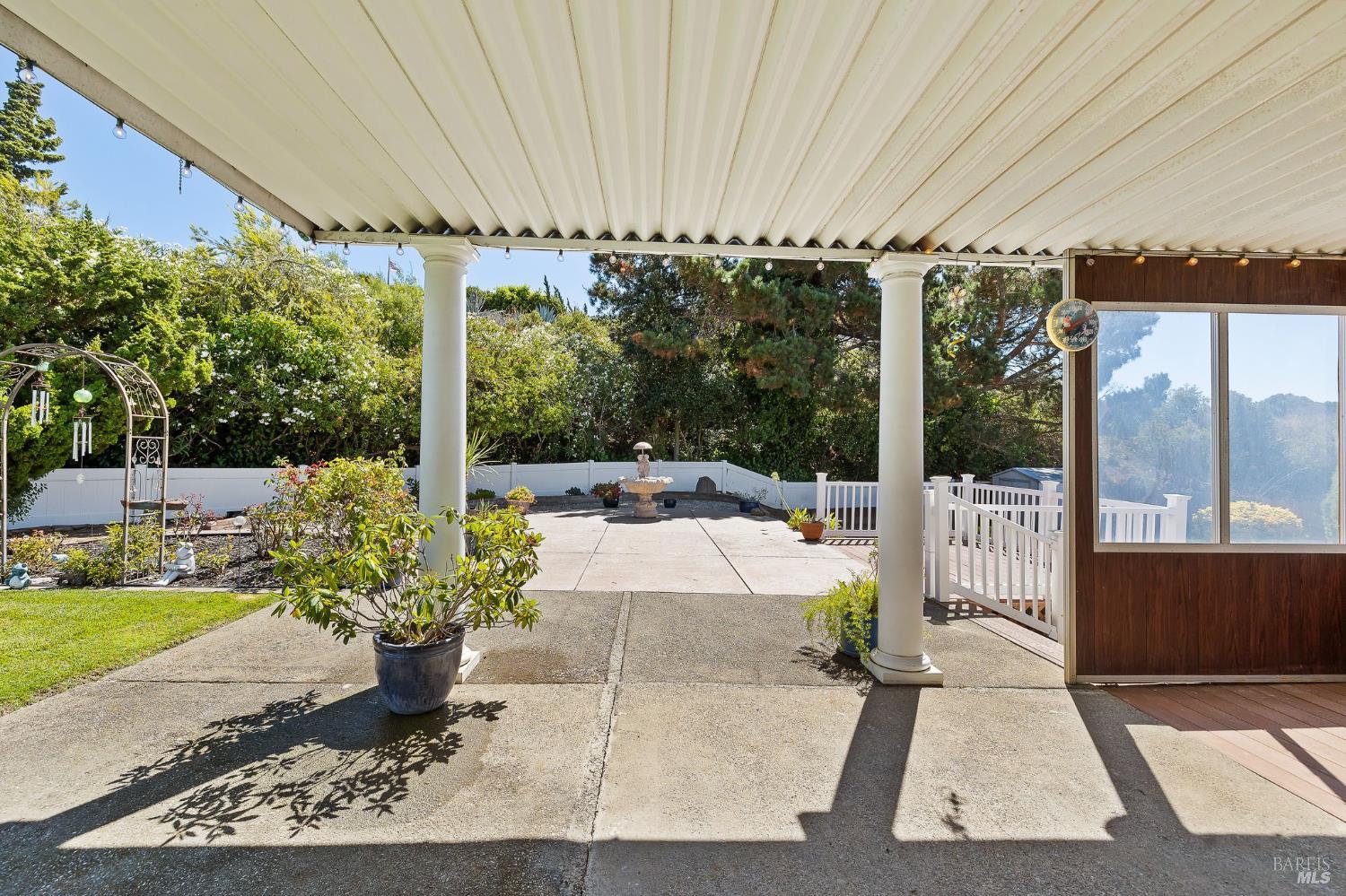 Detail Gallery Image 30 of 58 For 132 Chelsea Hills Dr, Benicia,  CA 94510 - 3 Beds | 2 Baths