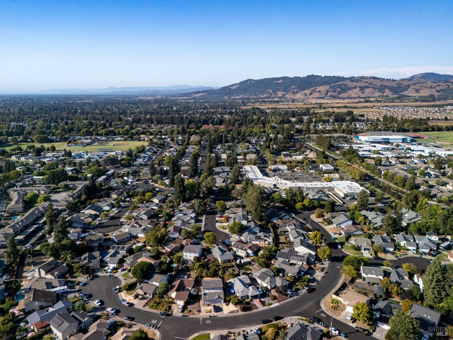 Detail Gallery Image 46 of 46 For 7134 Carillon Ct, Rohnert Park,  CA 94928 - 5 Beds | 2/1 Baths