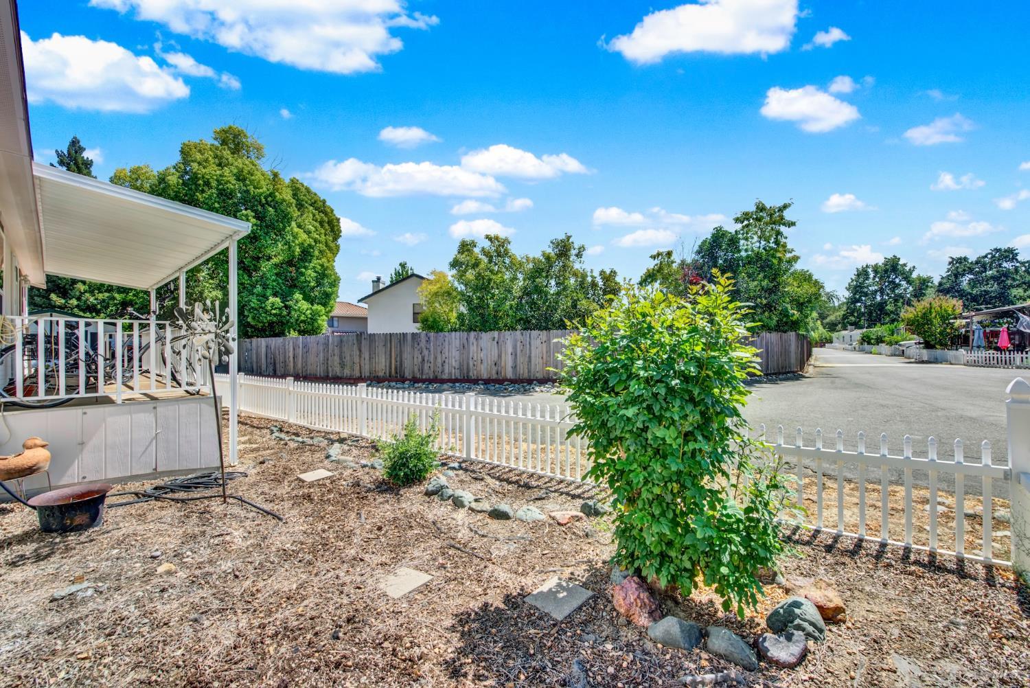 Detail Gallery Image 21 of 73 For 700 Shady Glen Ln, Vacaville,  CA 95688 - 3 Beds | 2 Baths