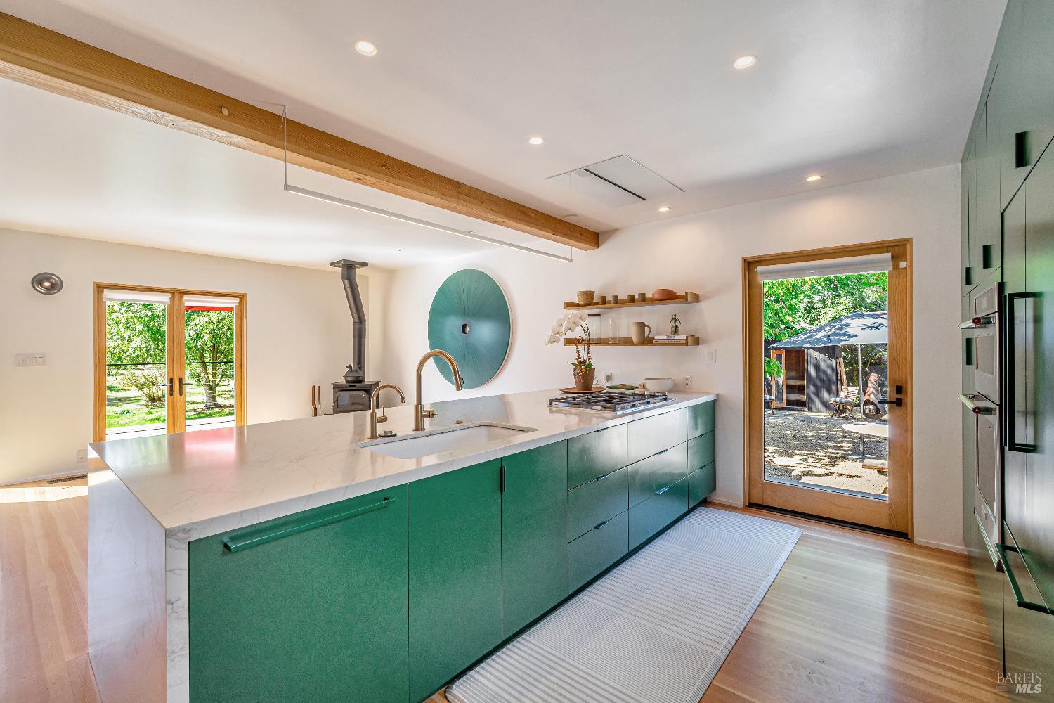 Detail Gallery Image 8 of 34 For 5190 Volkerts Rd, Sebastopol,  CA 95472 - 3 Beds | 2 Baths