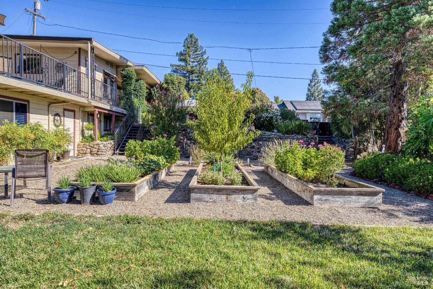 Detail Gallery Image 53 of 76 For 465 Hillcrest Dr, Lakeport,  CA 95453 - 3 Beds | 1/2 Baths