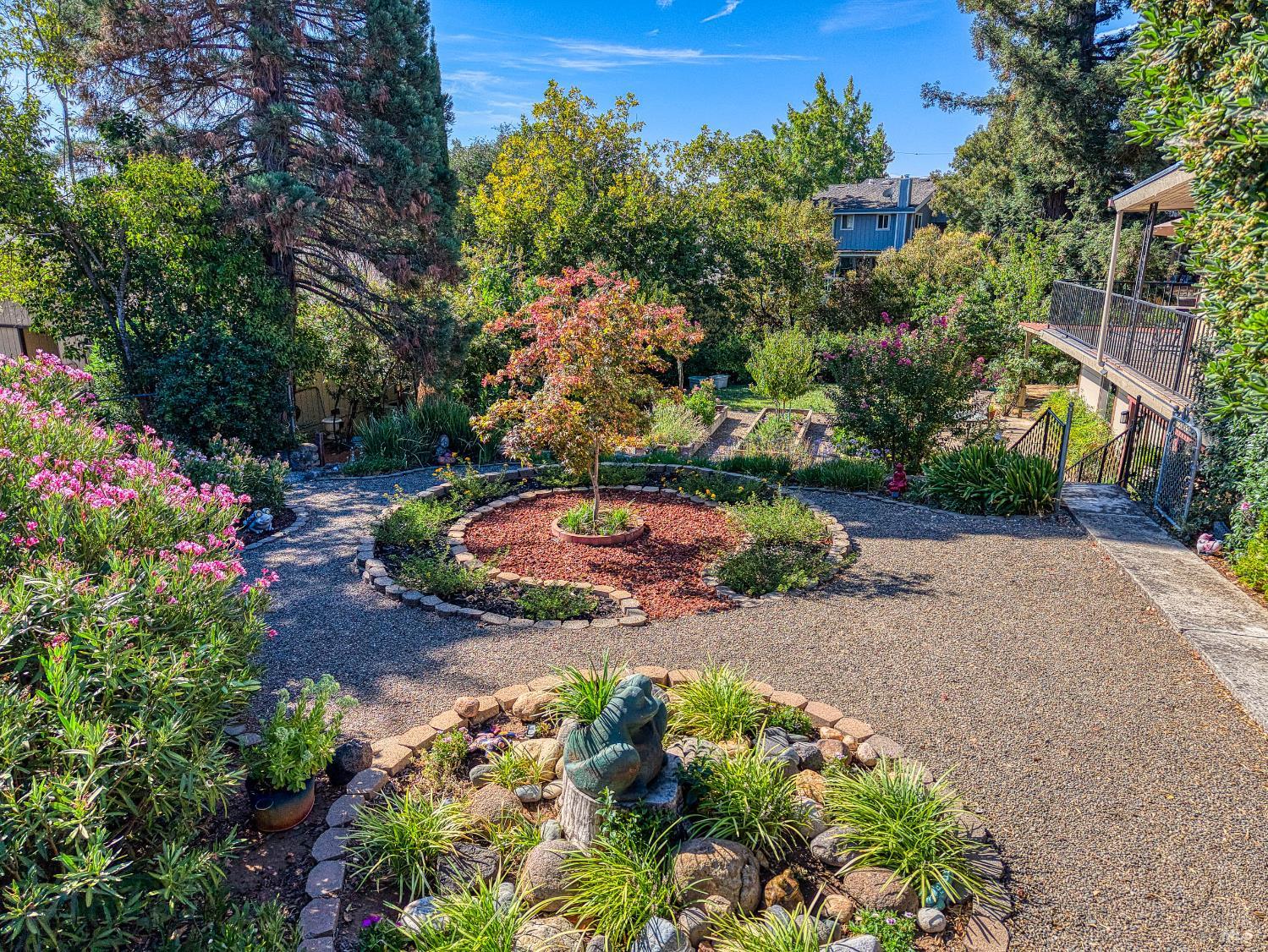 Detail Gallery Image 62 of 76 For 465 Hillcrest Dr, Lakeport,  CA 95453 - 3 Beds | 1/2 Baths