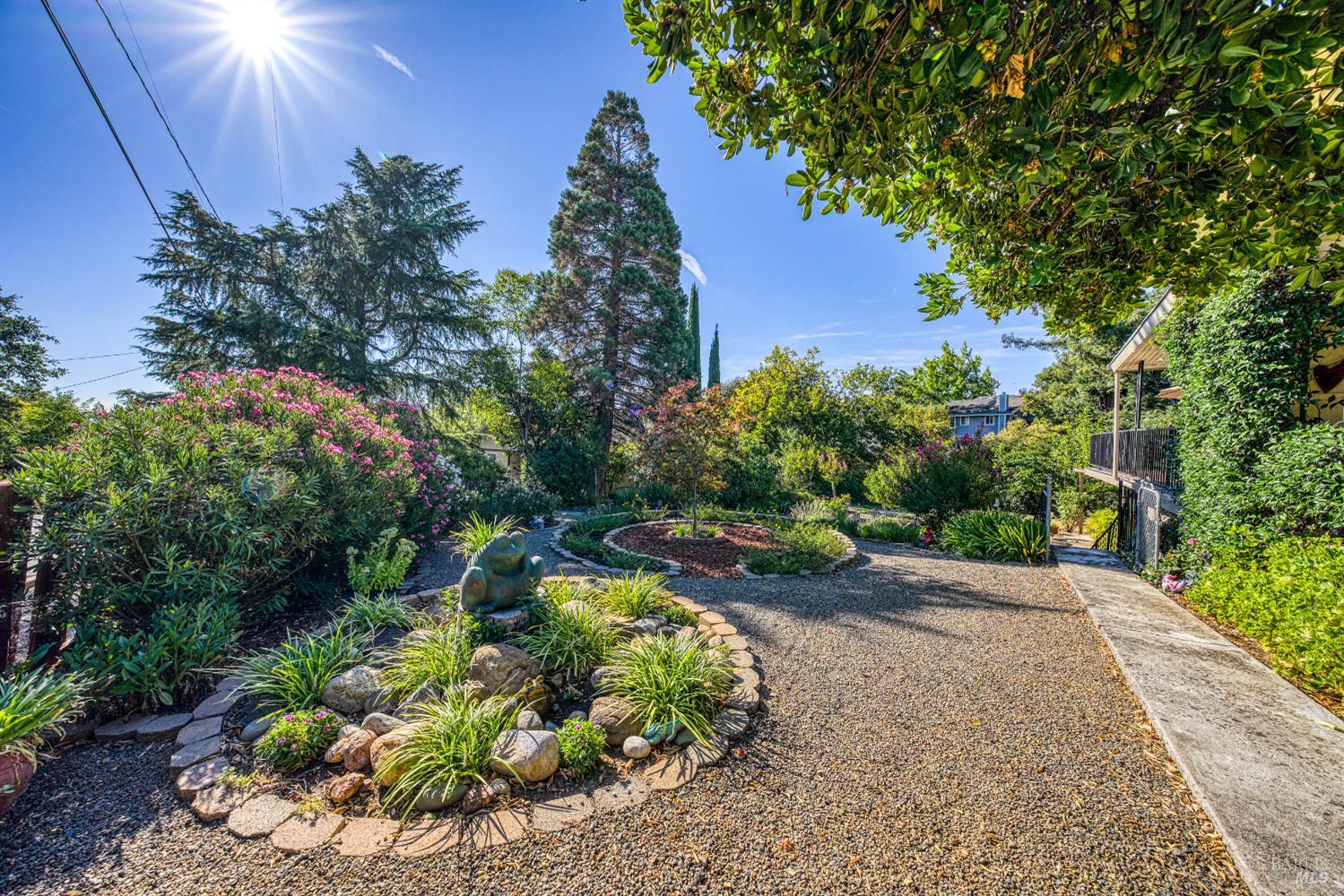 Detail Gallery Image 42 of 76 For 465 Hillcrest Dr, Lakeport,  CA 95453 - 3 Beds | 1/2 Baths