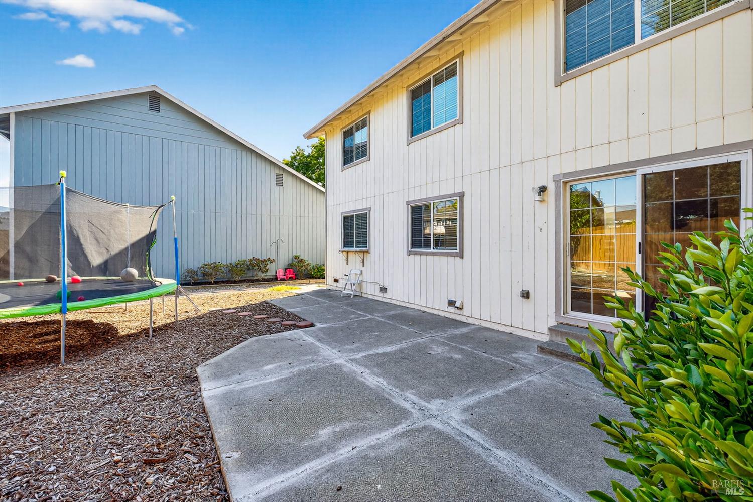 Detail Gallery Image 35 of 46 For 7134 Carillon Ct, Rohnert Park,  CA 94928 - 5 Beds | 2/1 Baths