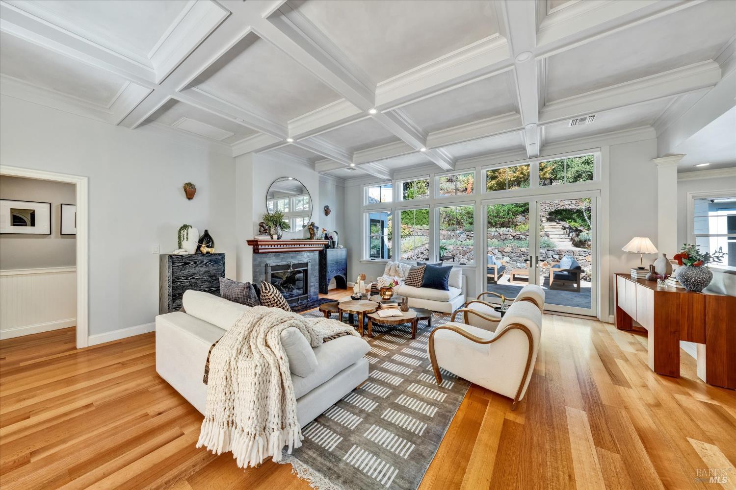 Detail Gallery Image 2 of 55 For 265 Crescent Rd, San Anselmo,  CA 94960 - 3 Beds | 3 Baths
